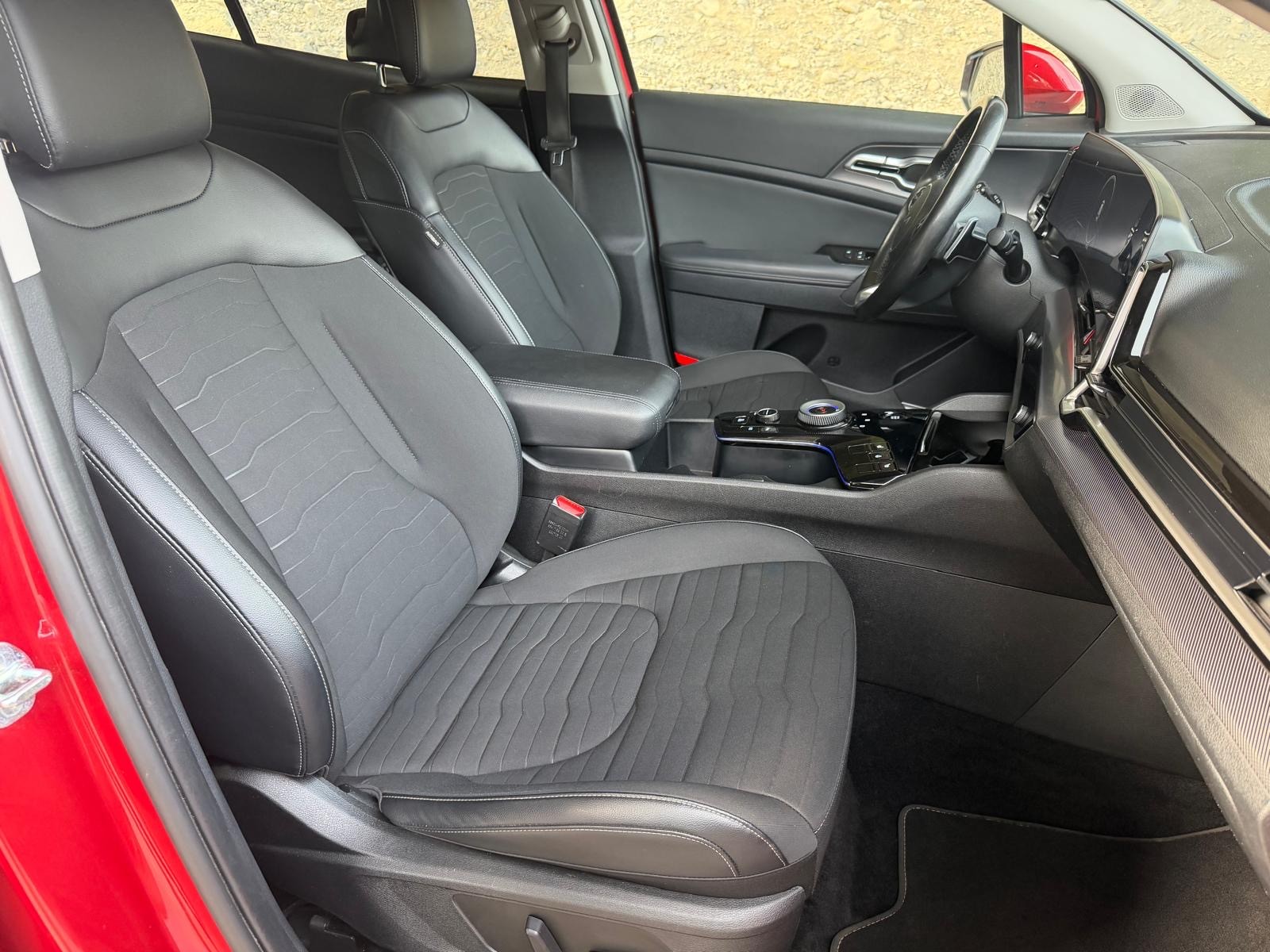 KIA Sportage 1.6 T-GDi Black Edition 4WD Automat-image-9
