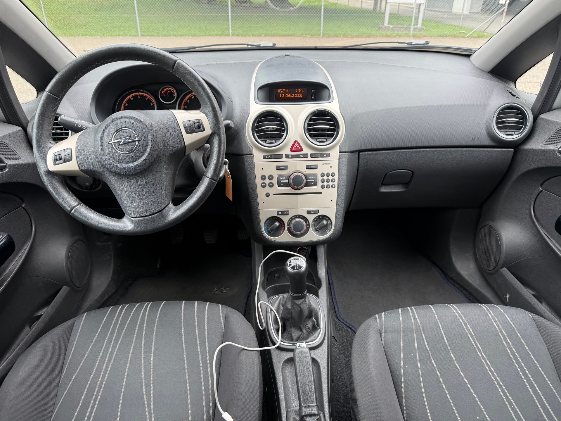 OPEL Corsa 1.4 TP Sport-image-6