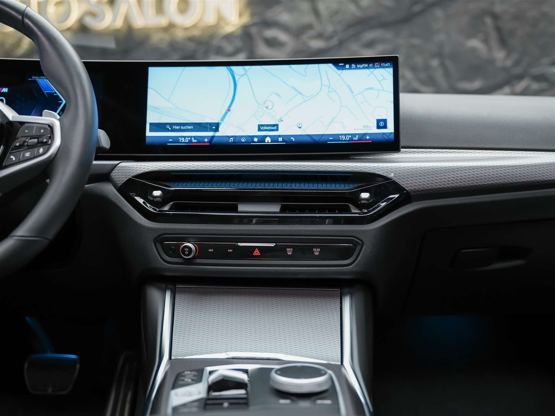 BMW 320d xDrive Steptronic M Sport Pro *Facelift*Standheizung*Panorama*-image-19