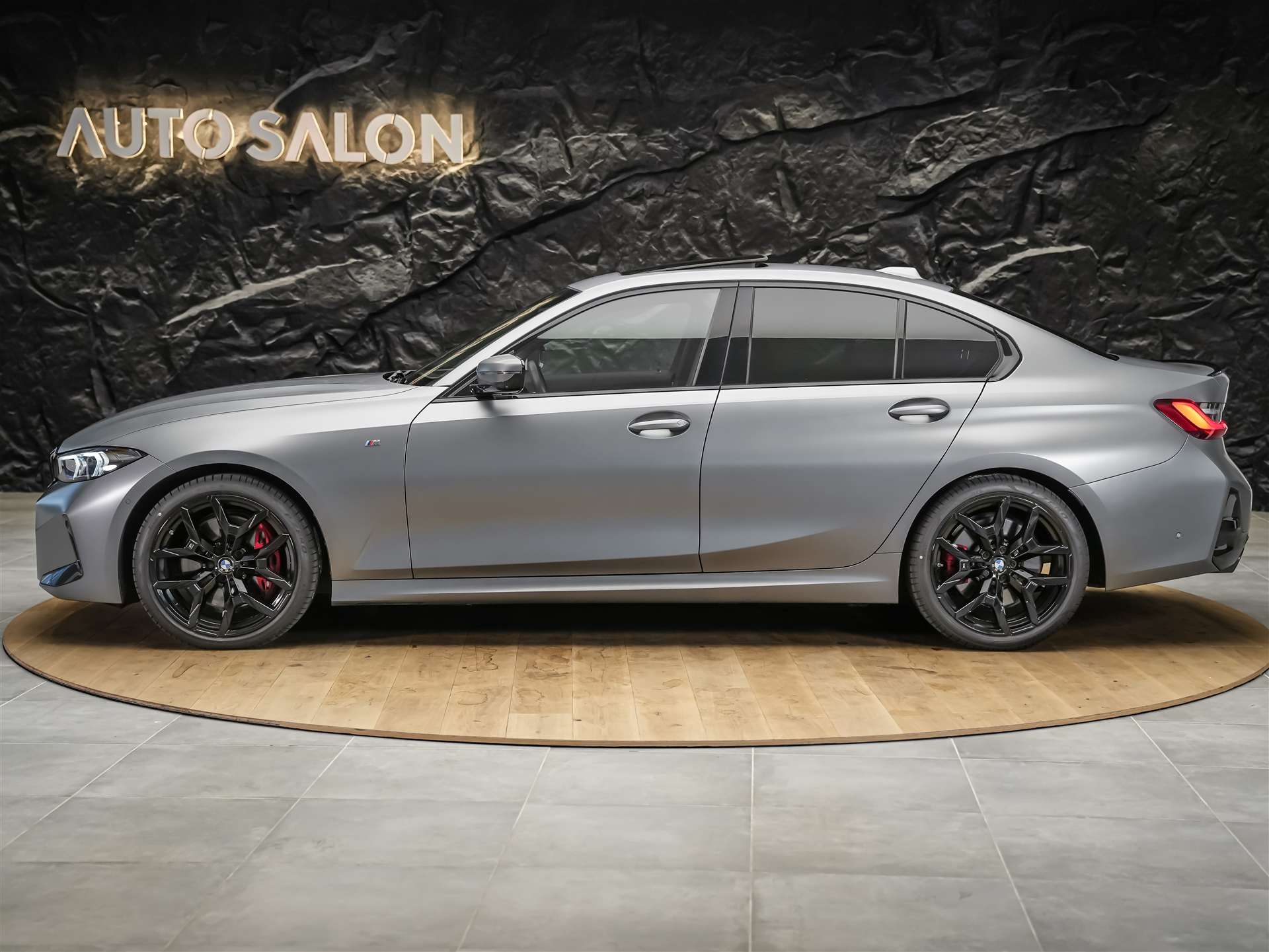 BMW 320d xDrive Steptronic M Sport Pro *Facelift*Standheizung*Panorama*-image-1