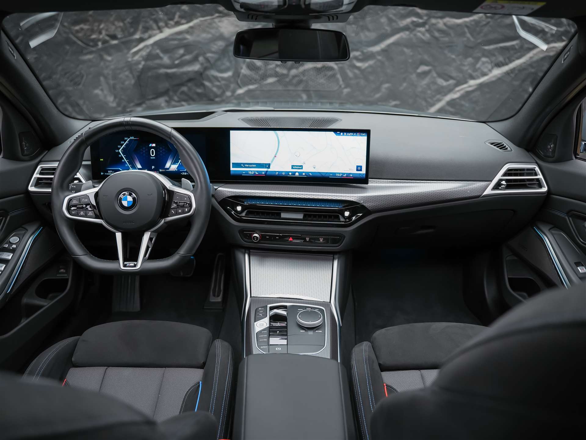 BMW 320d xDrive Steptronic M Sport Pro *Facelift*Standheizung*Panorama*-image-18