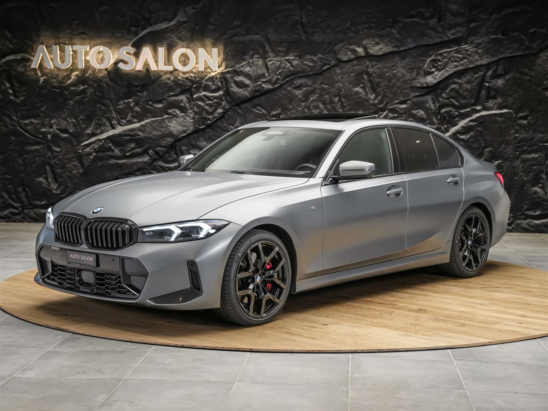 BMW 320d xDrive Steptronic M Sport Pro *Facelift*Standheizung*Panorama*-image-0