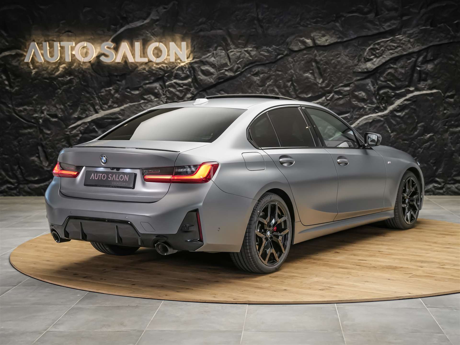 BMW 320d xDrive Steptronic M Sport Pro *Facelift*Standheizung*Panorama*-image-4