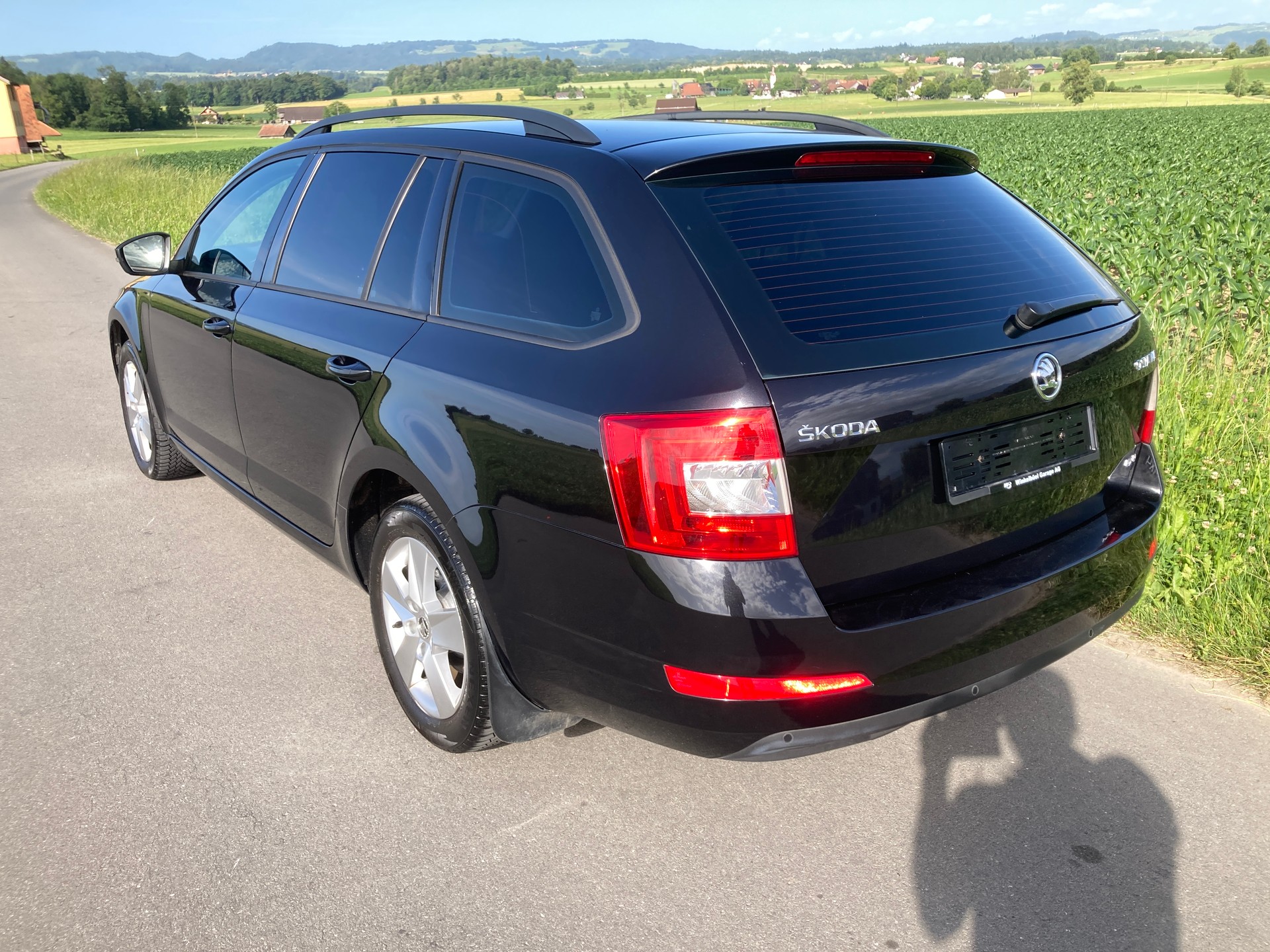 SKODA Octavia Combi 1.6 TDI Ambition 4x4-image-3