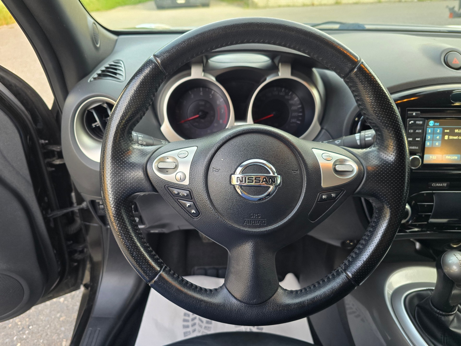 NISSAN Juke 1.6 iStop acenta-image-17