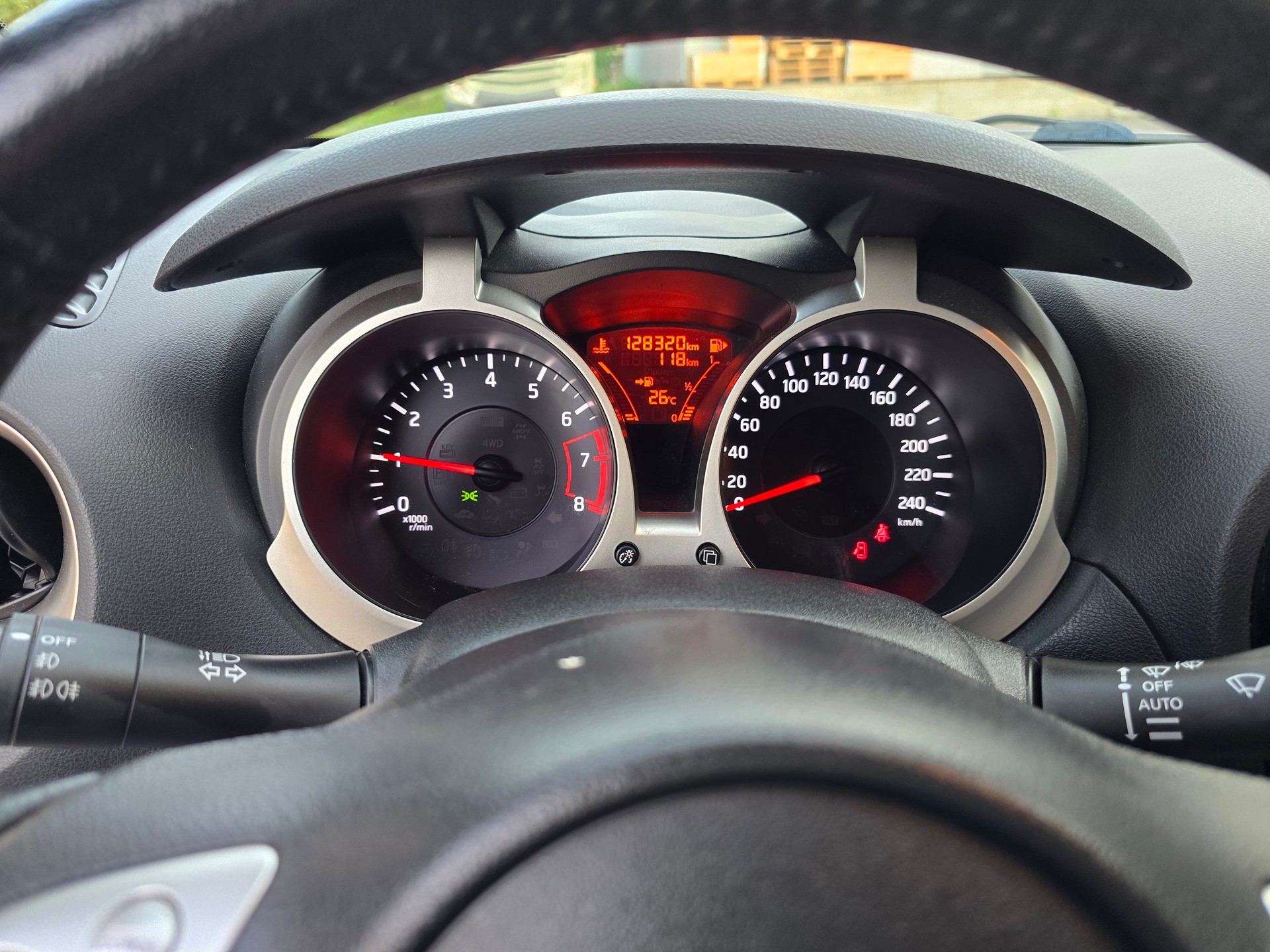 NISSAN Juke 1.6 iStop acenta-image-18
