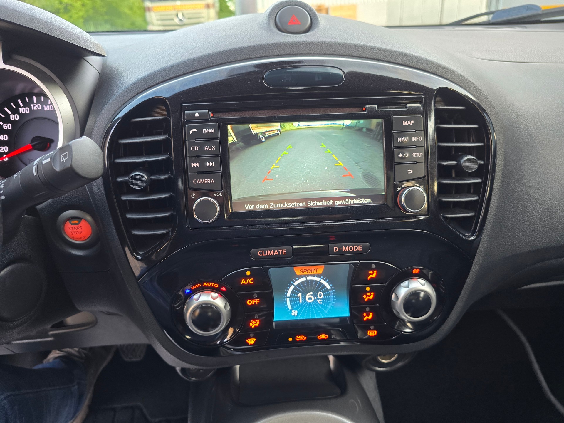 NISSAN Juke 1.6 iStop acenta-image-22