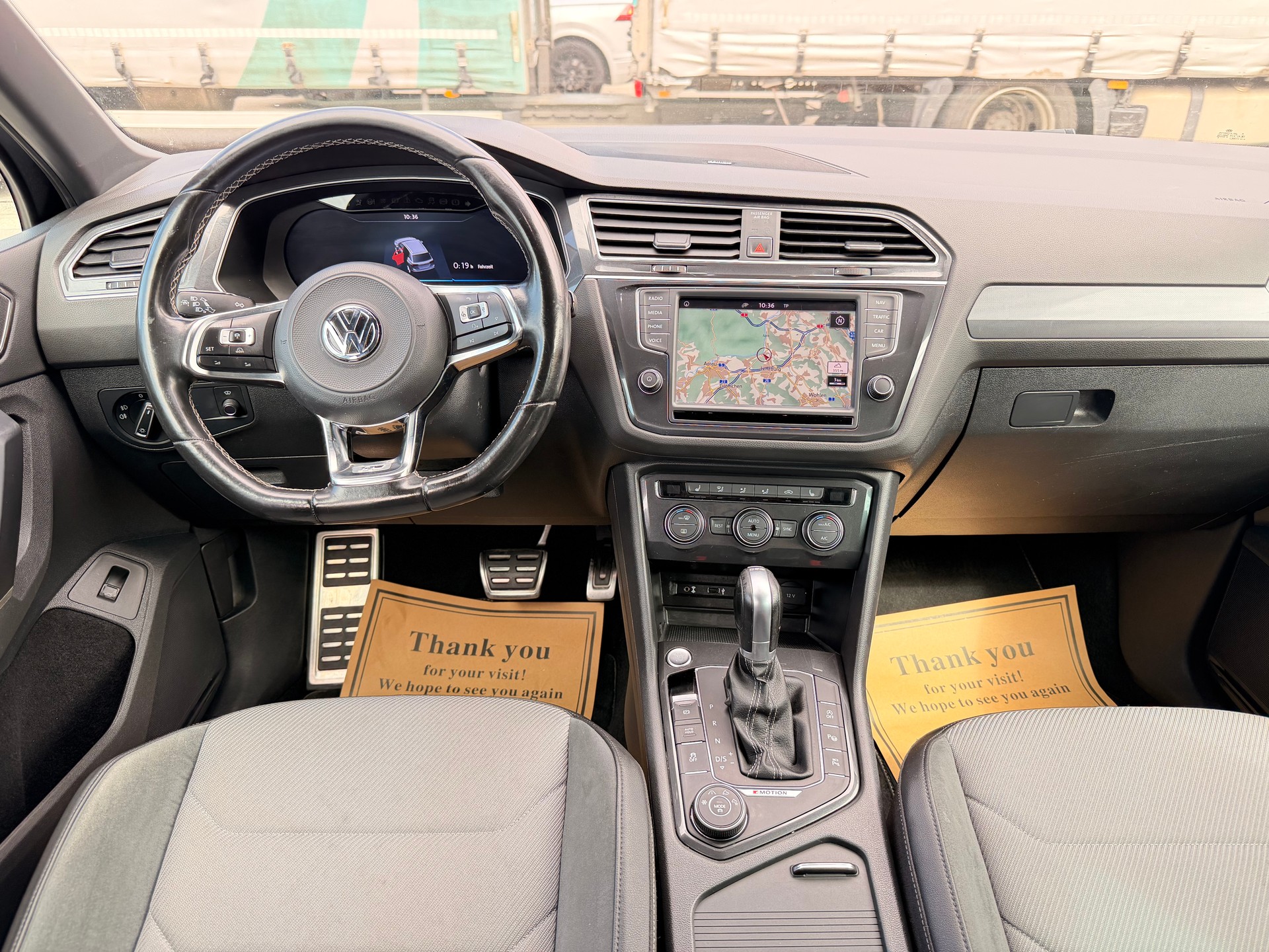 VW Tiguan 2.0 TDI RL 4Motion DSG R- Line-image-23