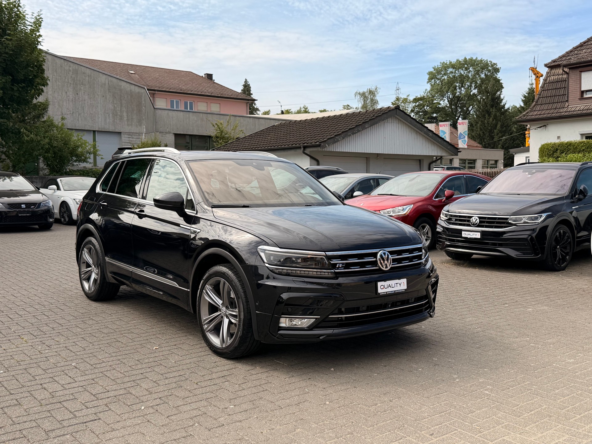VW Tiguan 2.0 TDI RL 4Motion DSG R- Line-image-0