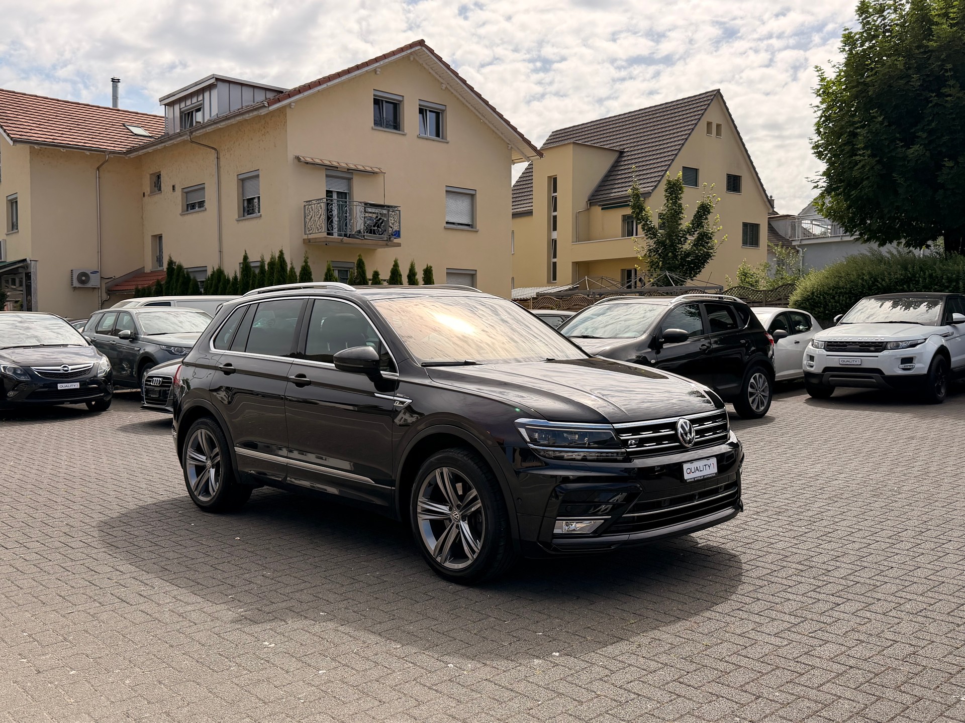 VW Tiguan 2.0 TDI RL 4Motion DSG R- Line-image-10