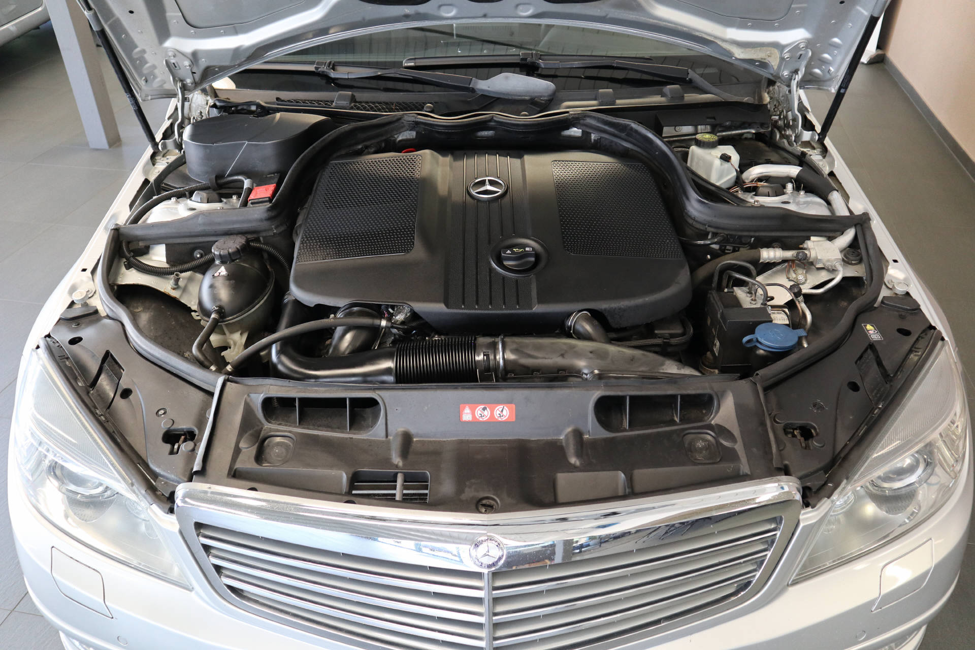 MERCEDES-BENZ C 250 CDI BlueEF Kombi-image-15