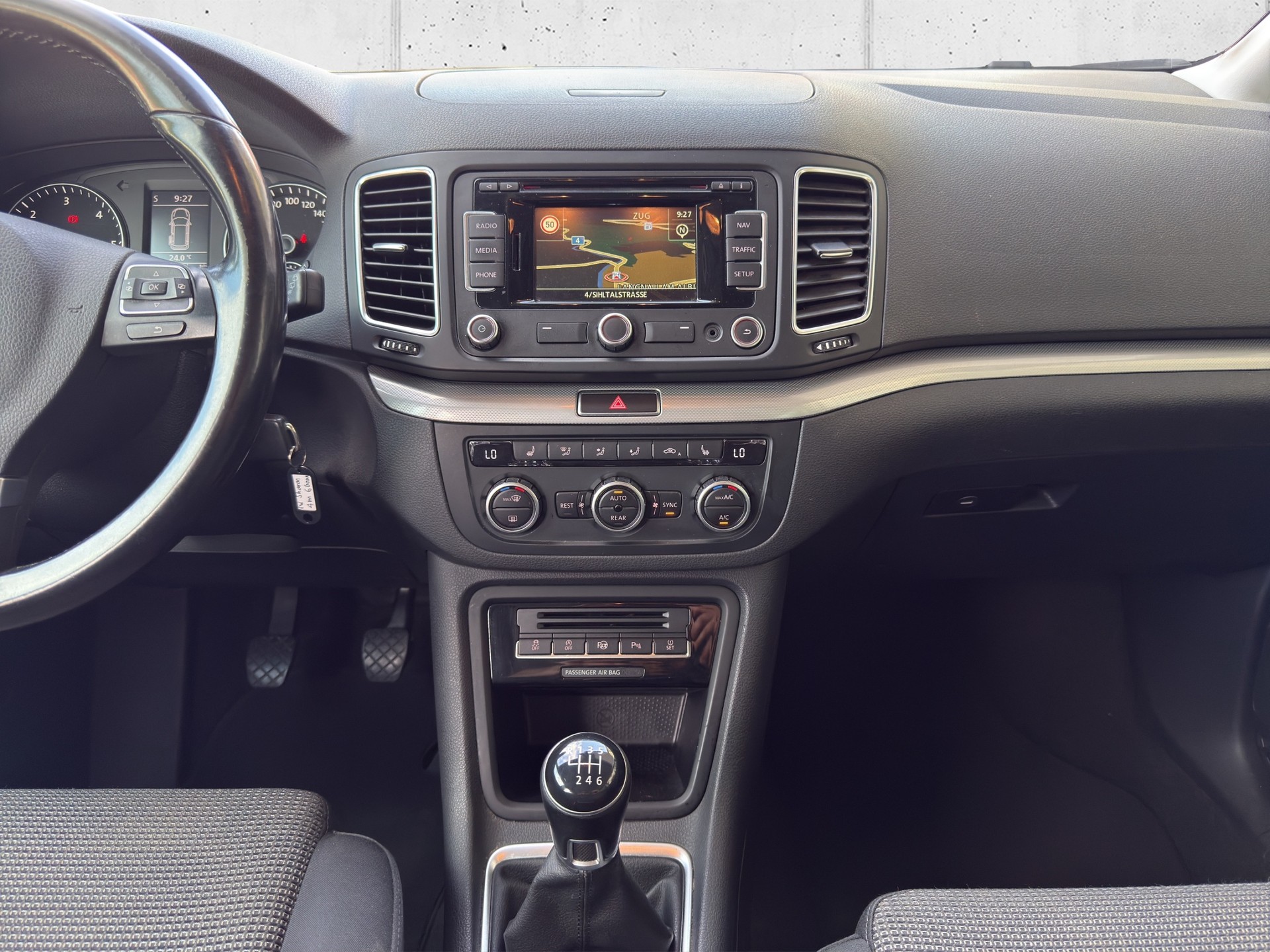 VW Sharan 2.0 TDI BMT Comfortline 4Motion-image-8