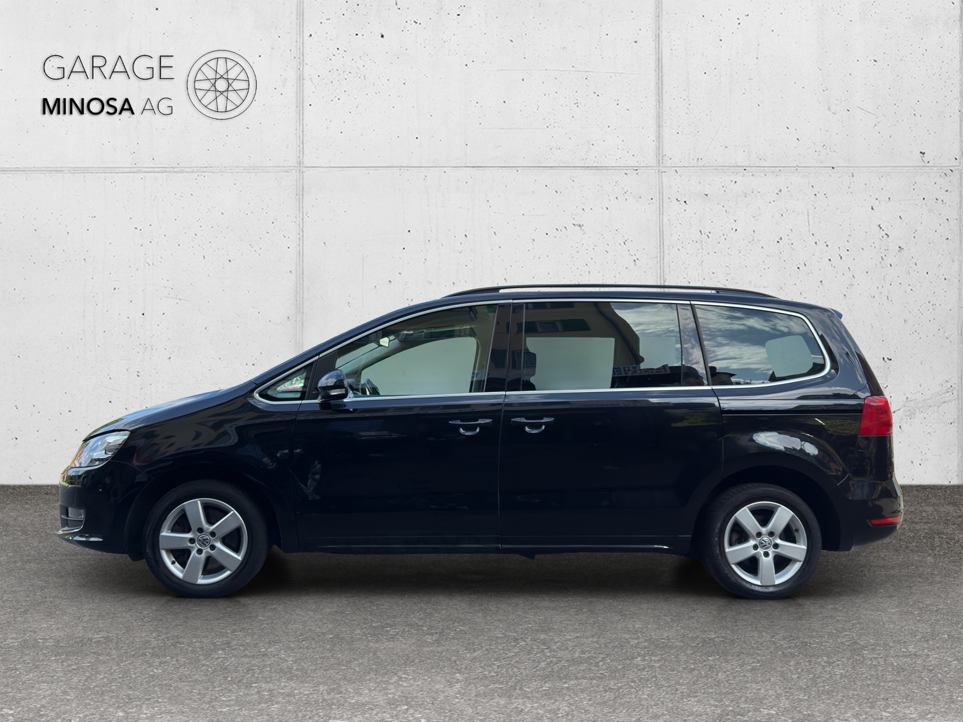 VW Sharan 2.0 TDI BMT Comfortline 4Motion-image-1
