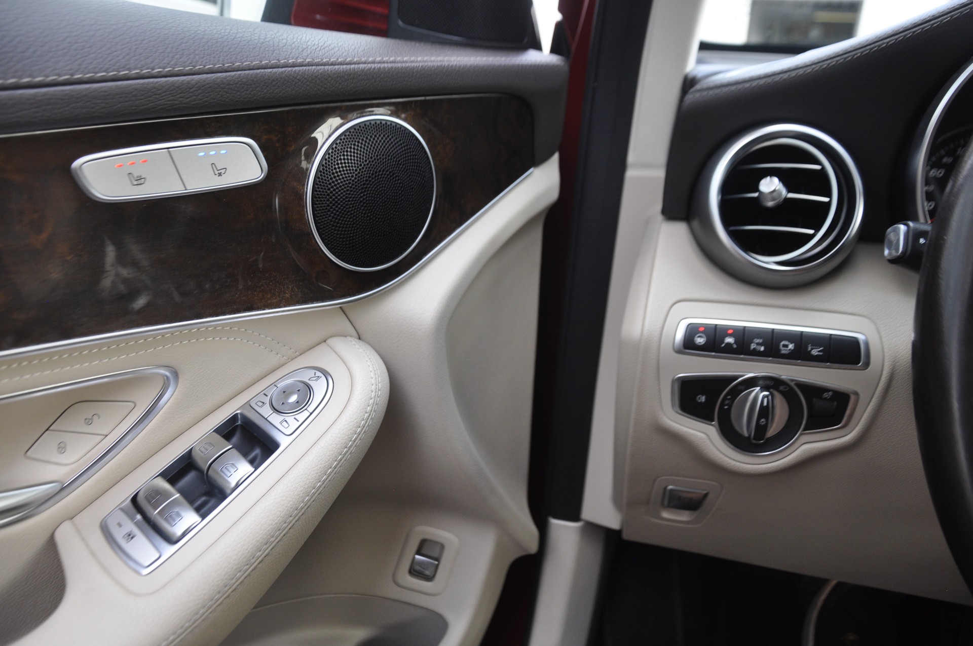 MERCEDES-BENZ GLC Coupé 250 d Exclusive 4Matic 9G-Tronic-image-11