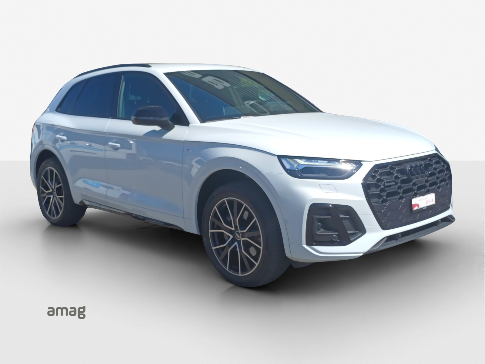 AUDI Q5 40 TDI Black Edition quattro S-tronic-image-5