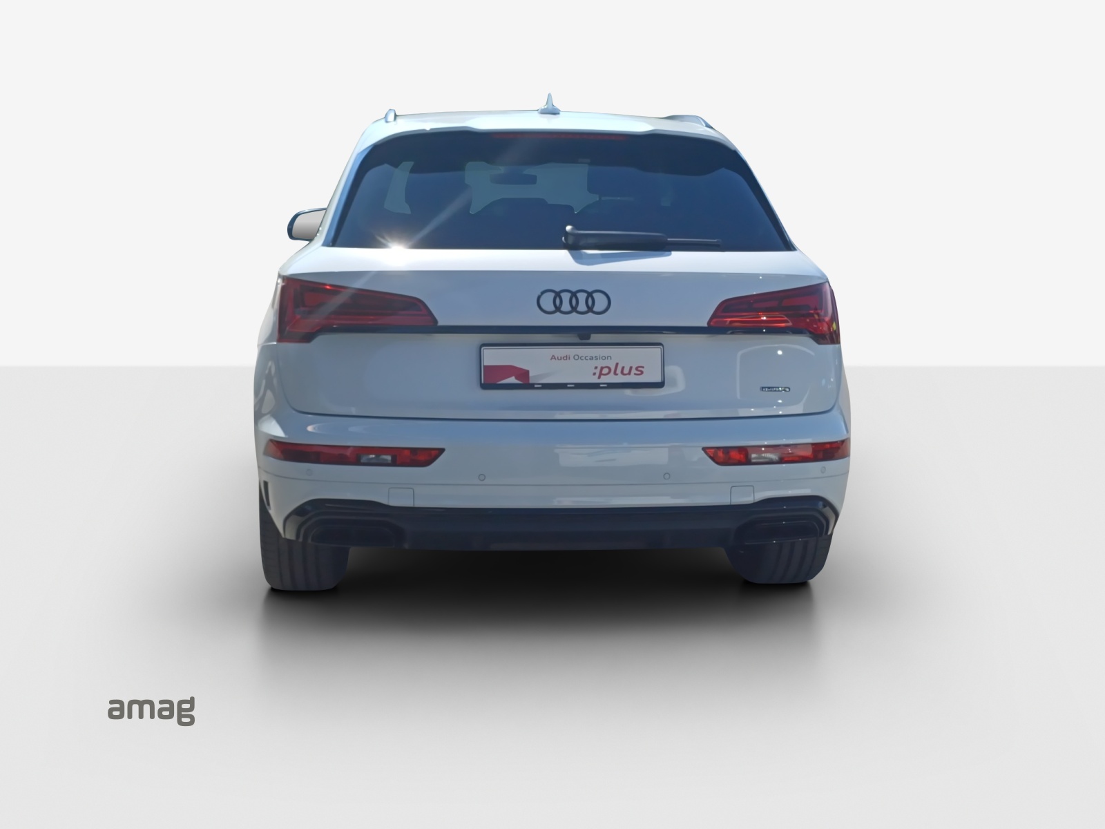 AUDI Q5 40 TDI Black Edition quattro S-tronic-image-3