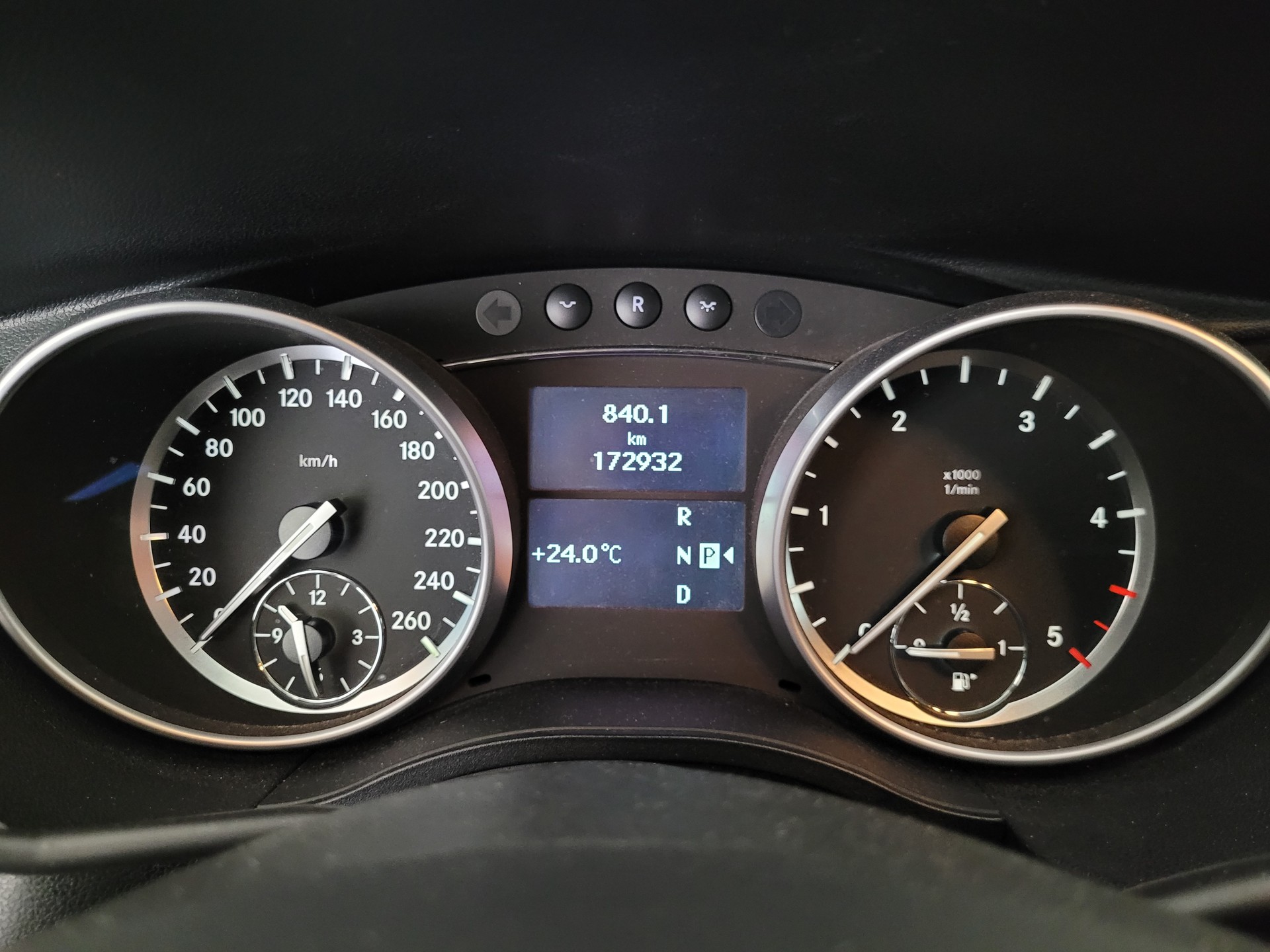 MERCEDES-BENZ R 350 V6 CDI 4matic lang-image-4