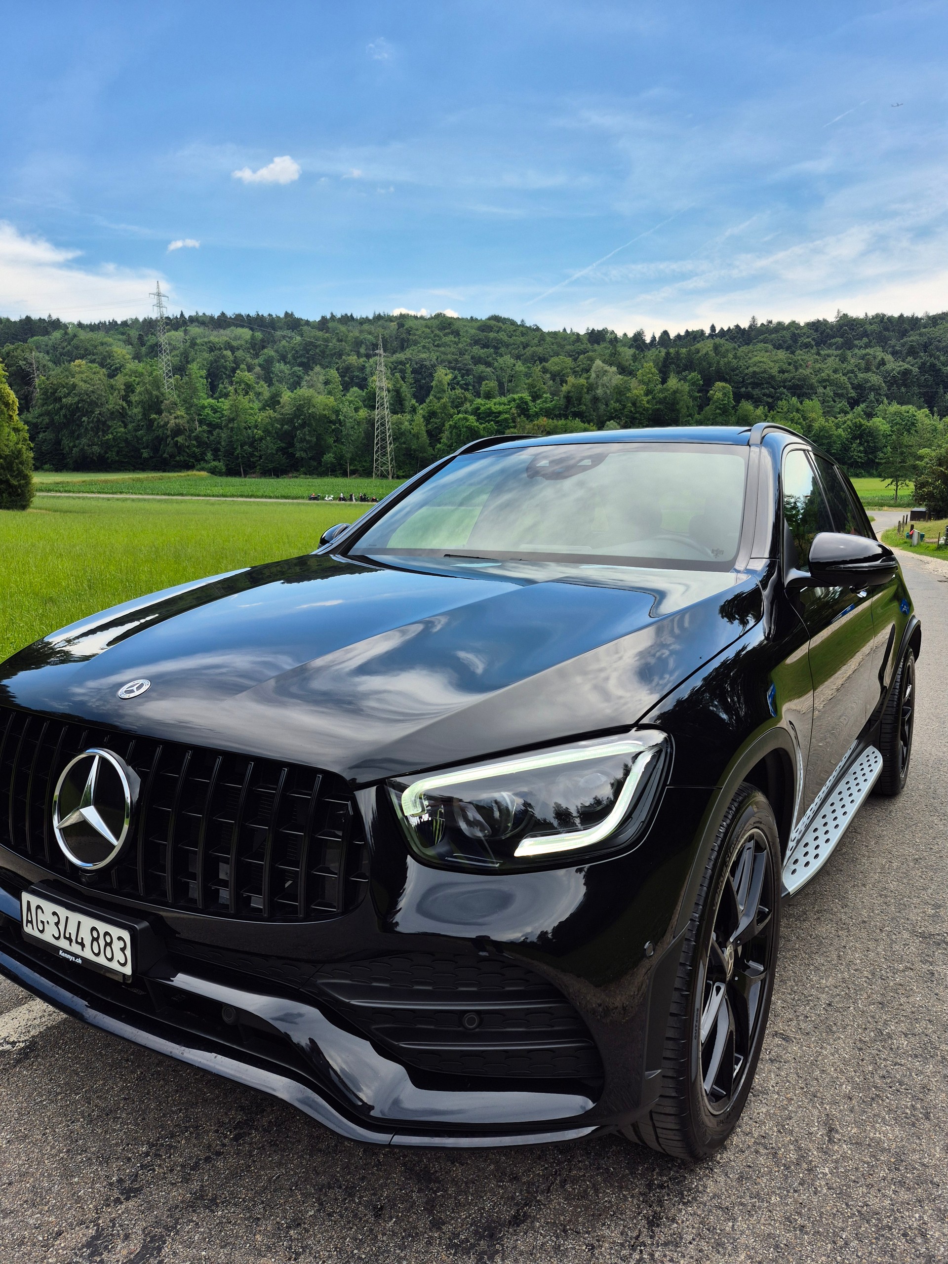 MERCEDES-BENZ GLC 220 d AMG Line 4m-image-0