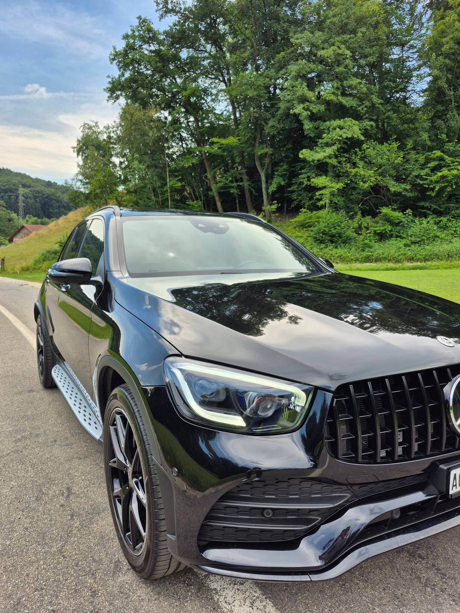 MERCEDES-BENZ GLC 220 d AMG Line 4m-image-1