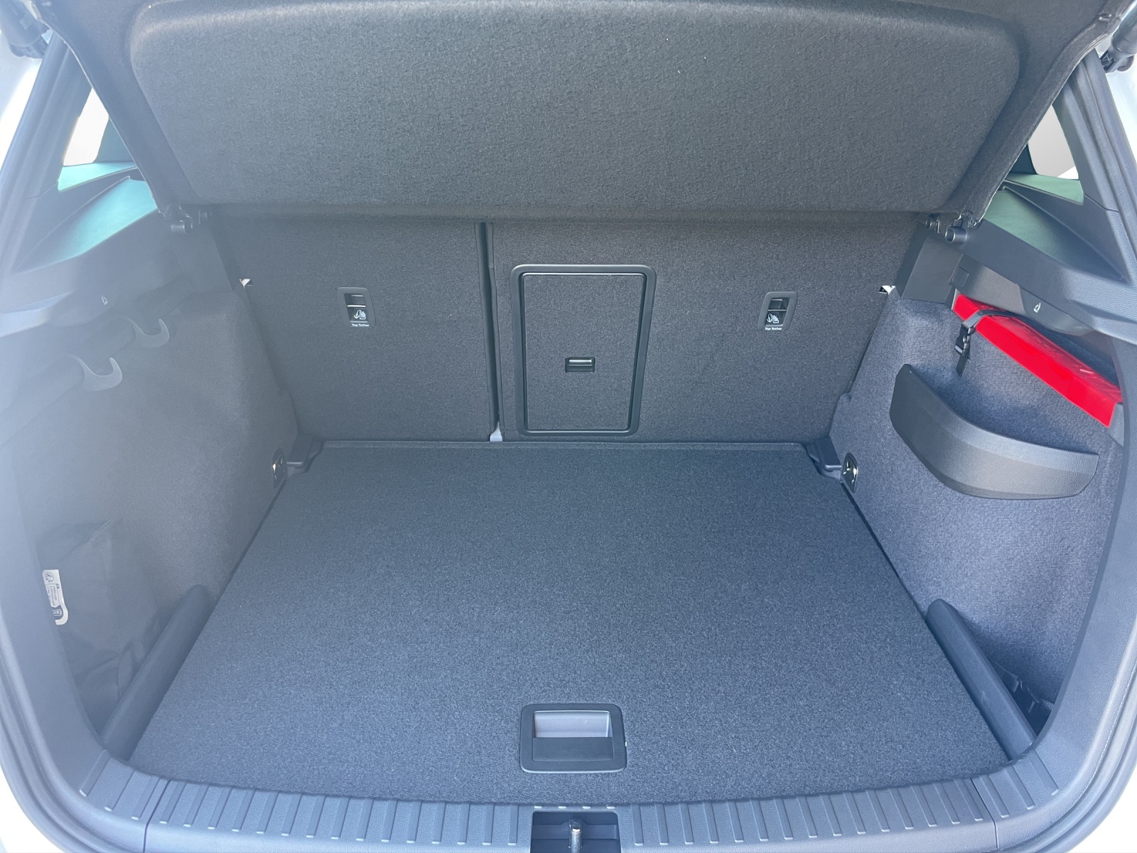 SKODA Karoq 2.0 TSI SportLine 4x4 DSG-image-14