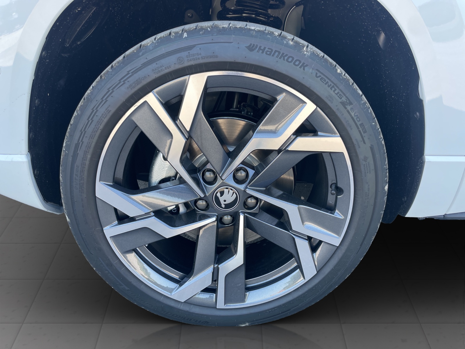 SKODA Karoq 2.0 TSI SportLine 4x4 DSG-image-18