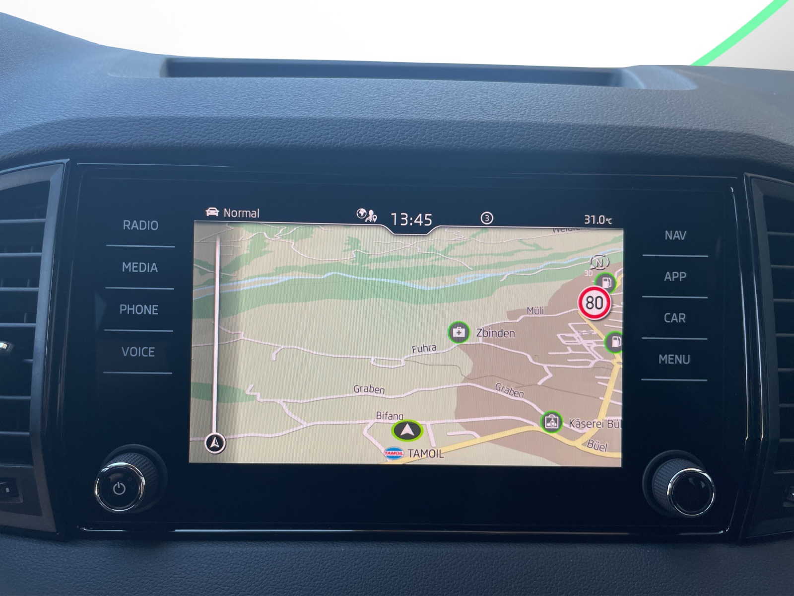SKODA Karoq 2.0 TSI SportLine 4x4 DSG-image-11