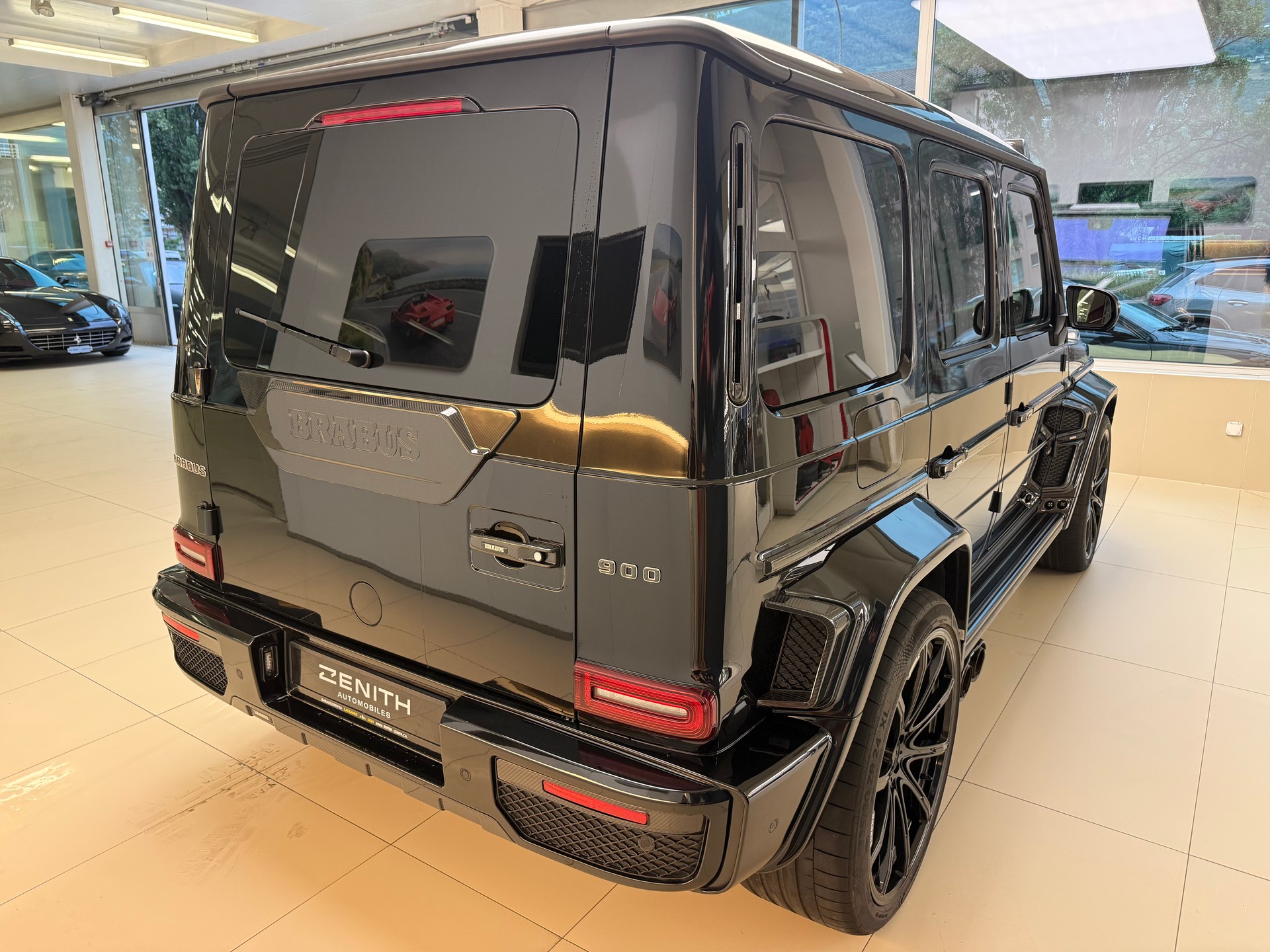 MERCEDES-BENZ G 63 AMG 4x4 Speedshift Plus G-Tronic / BRABUS 900-image-4