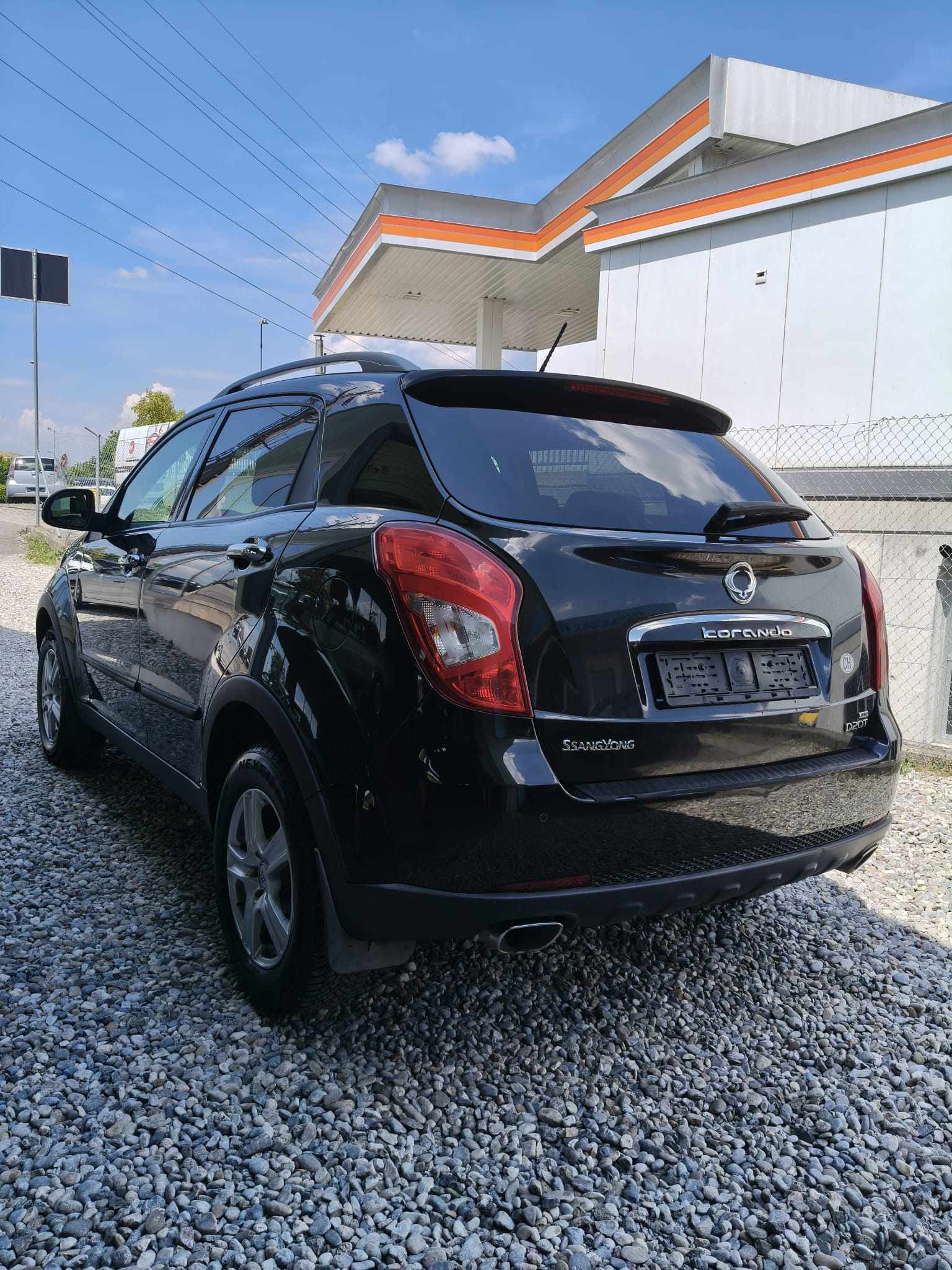 KGM-SsangYong Korando 2.0 e-XDI Sapphire 4WD-image-3
