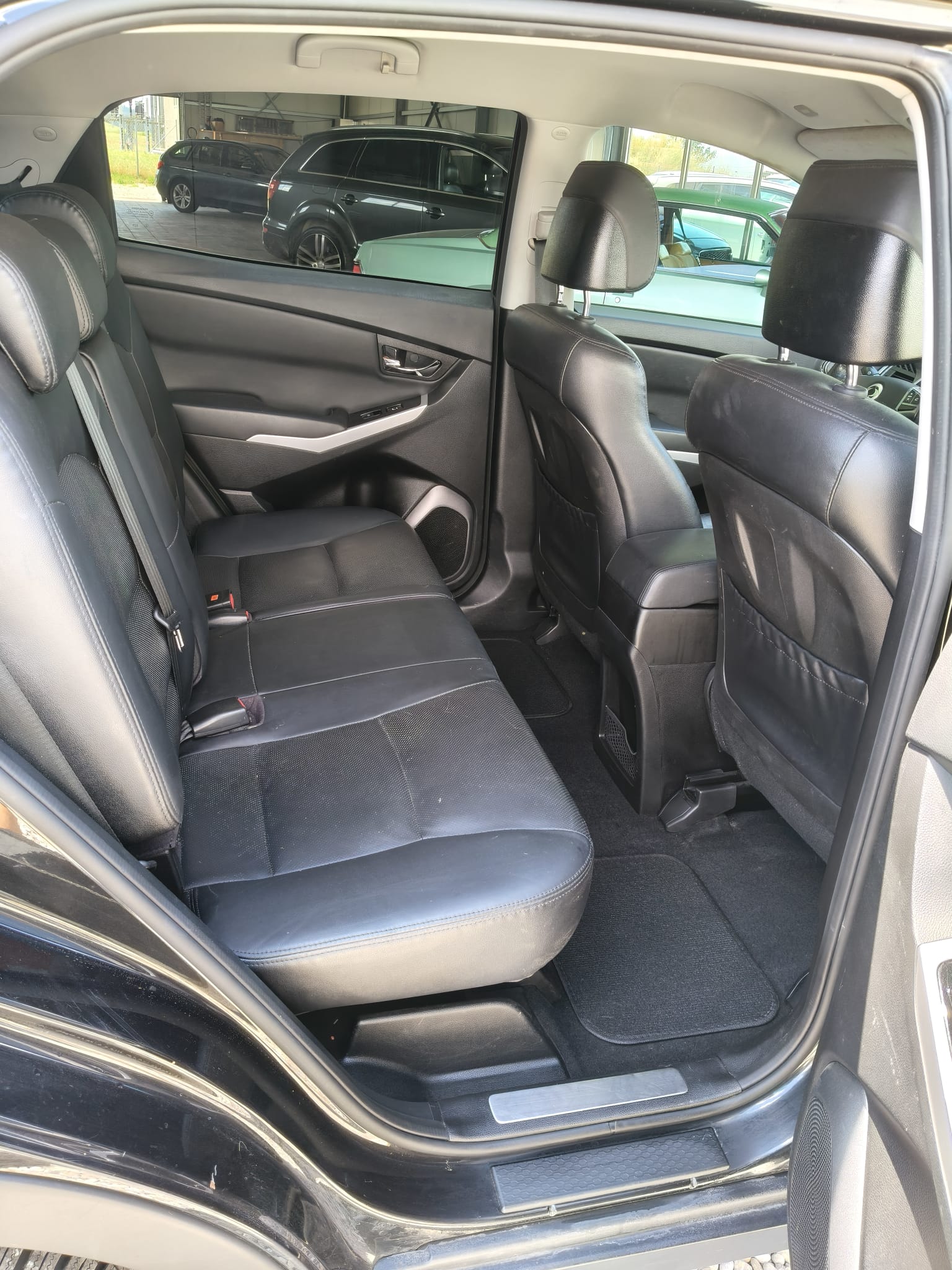 KGM-SsangYong Korando 2.0 e-XDI Sapphire 4WD-image-10