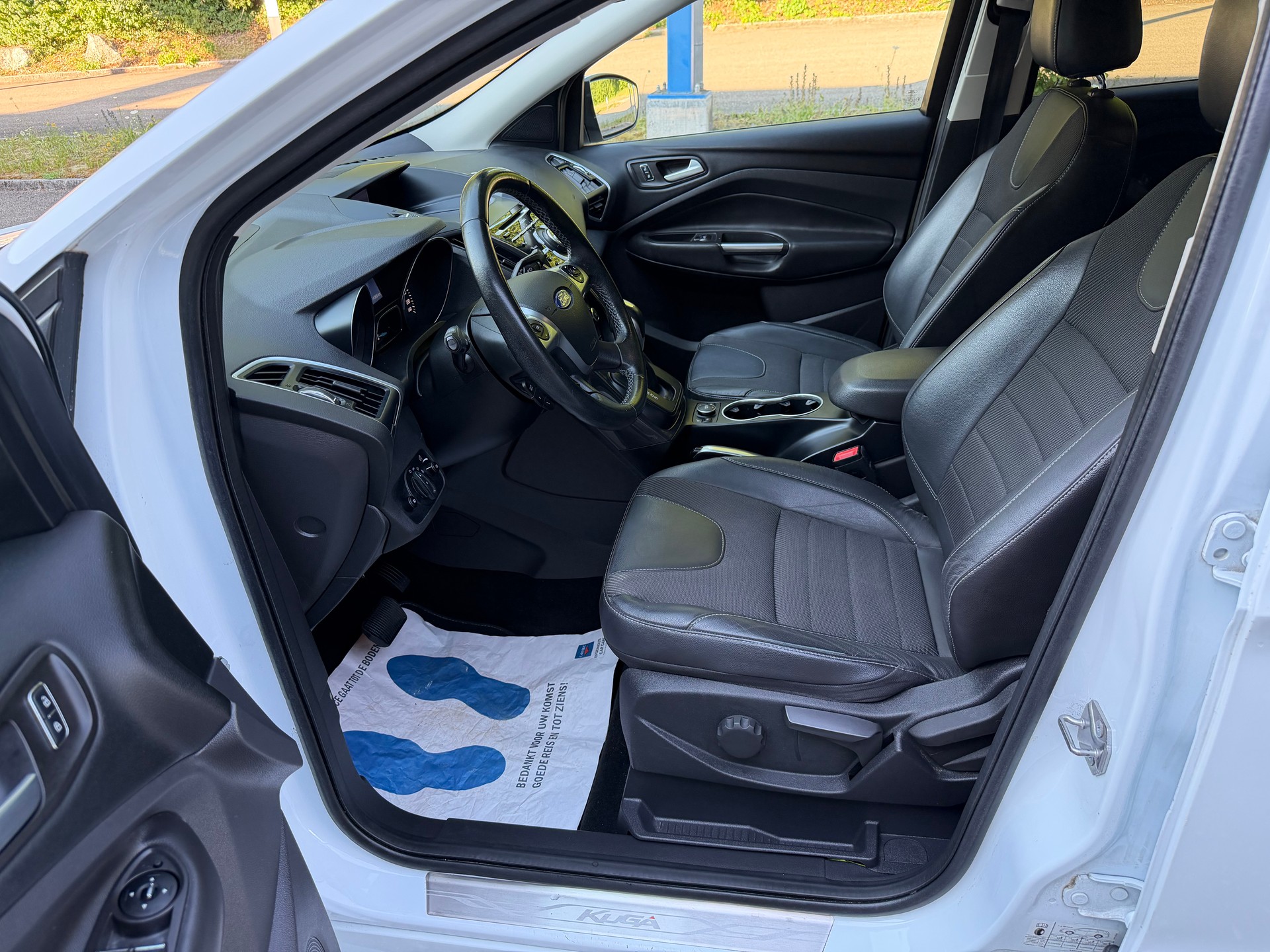 FORD Kuga 1.6 SCTi Titanium S 4WD Automatic-image-8