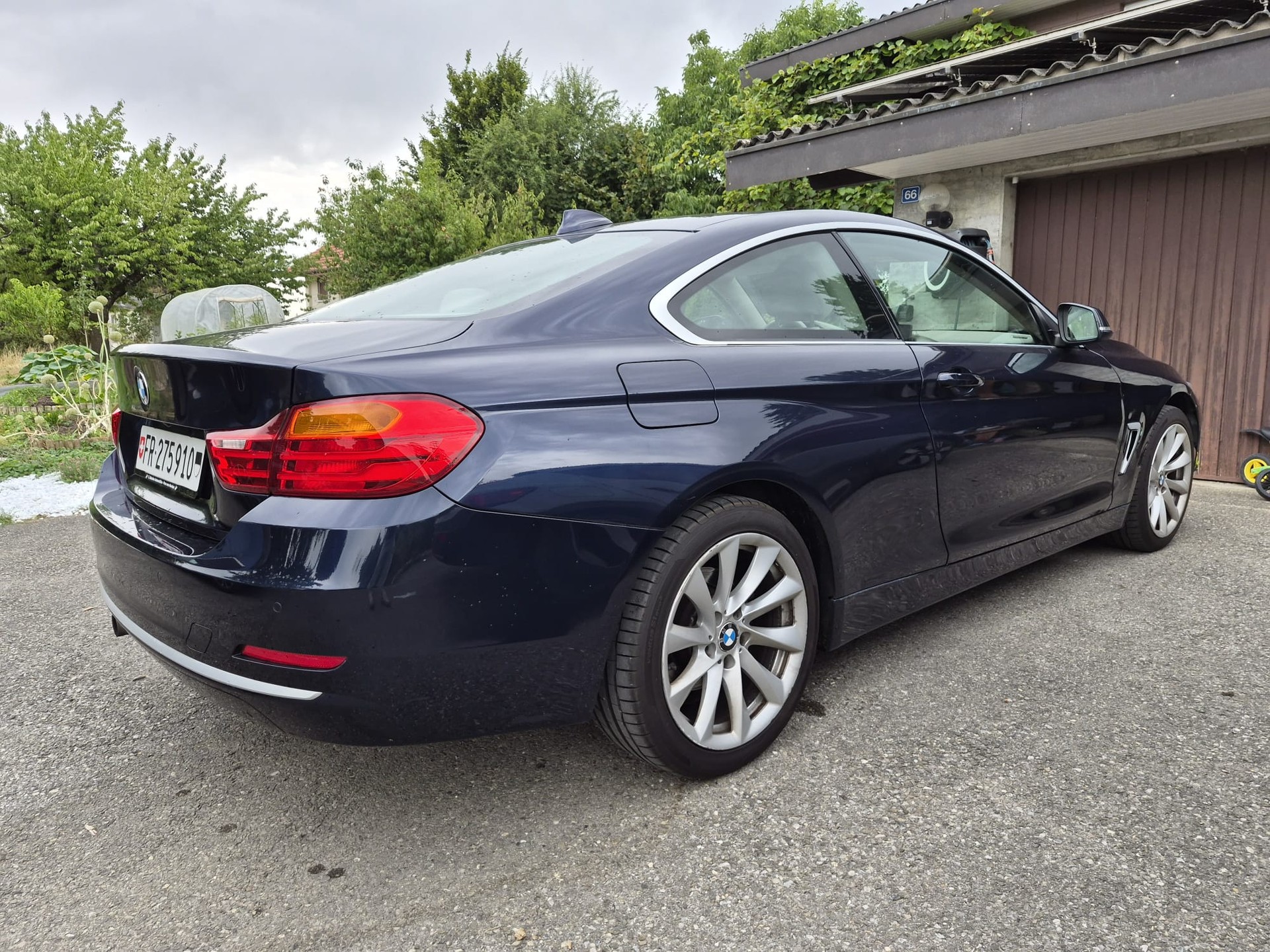 BMW BMW 428i Coupé xDrive Luxury Line-image-3