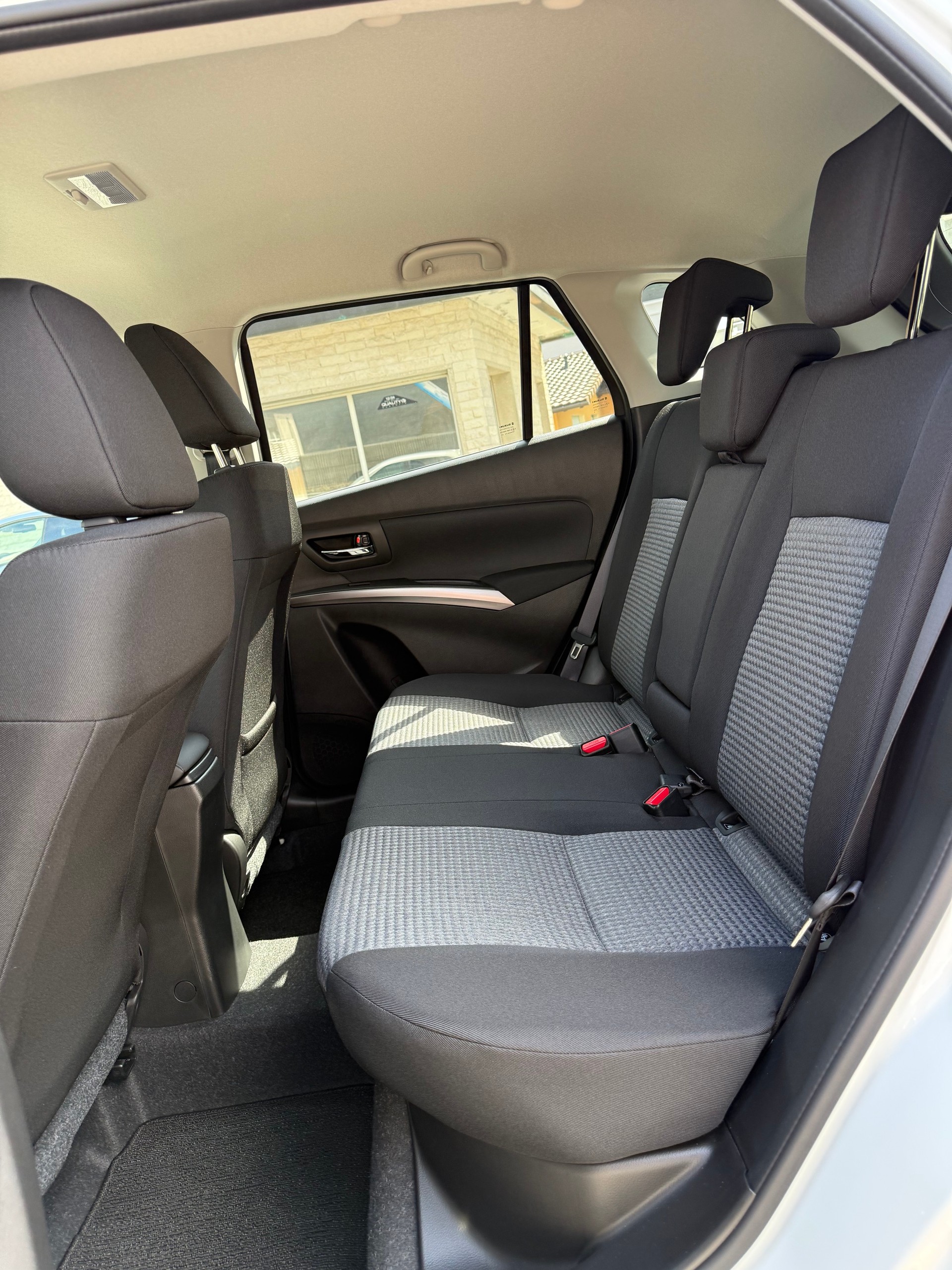 SUZUKI S-CROSS 1.4T 4X4-image-11