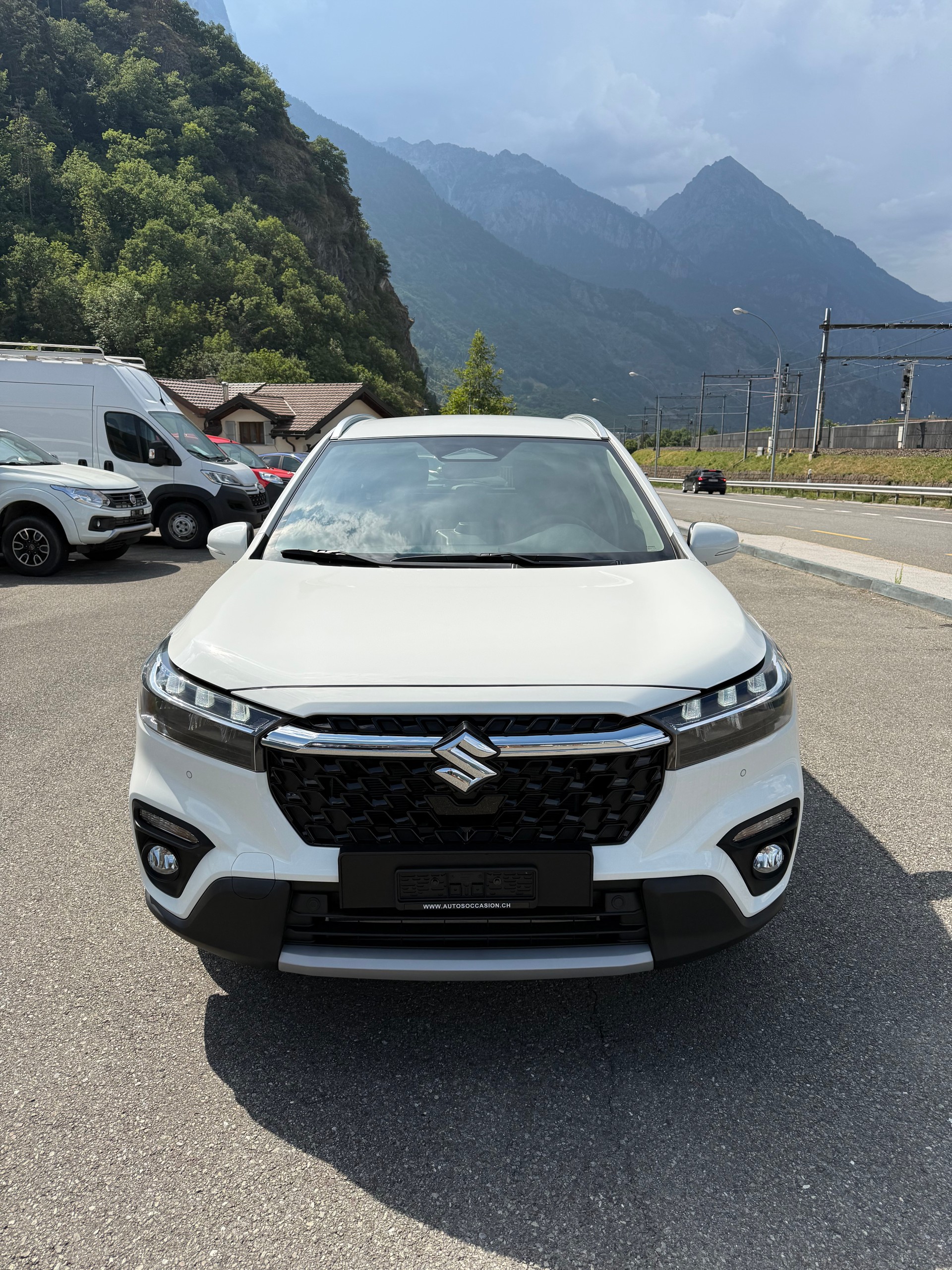 SUZUKI S-CROSS 1.4T 4X4-image-2