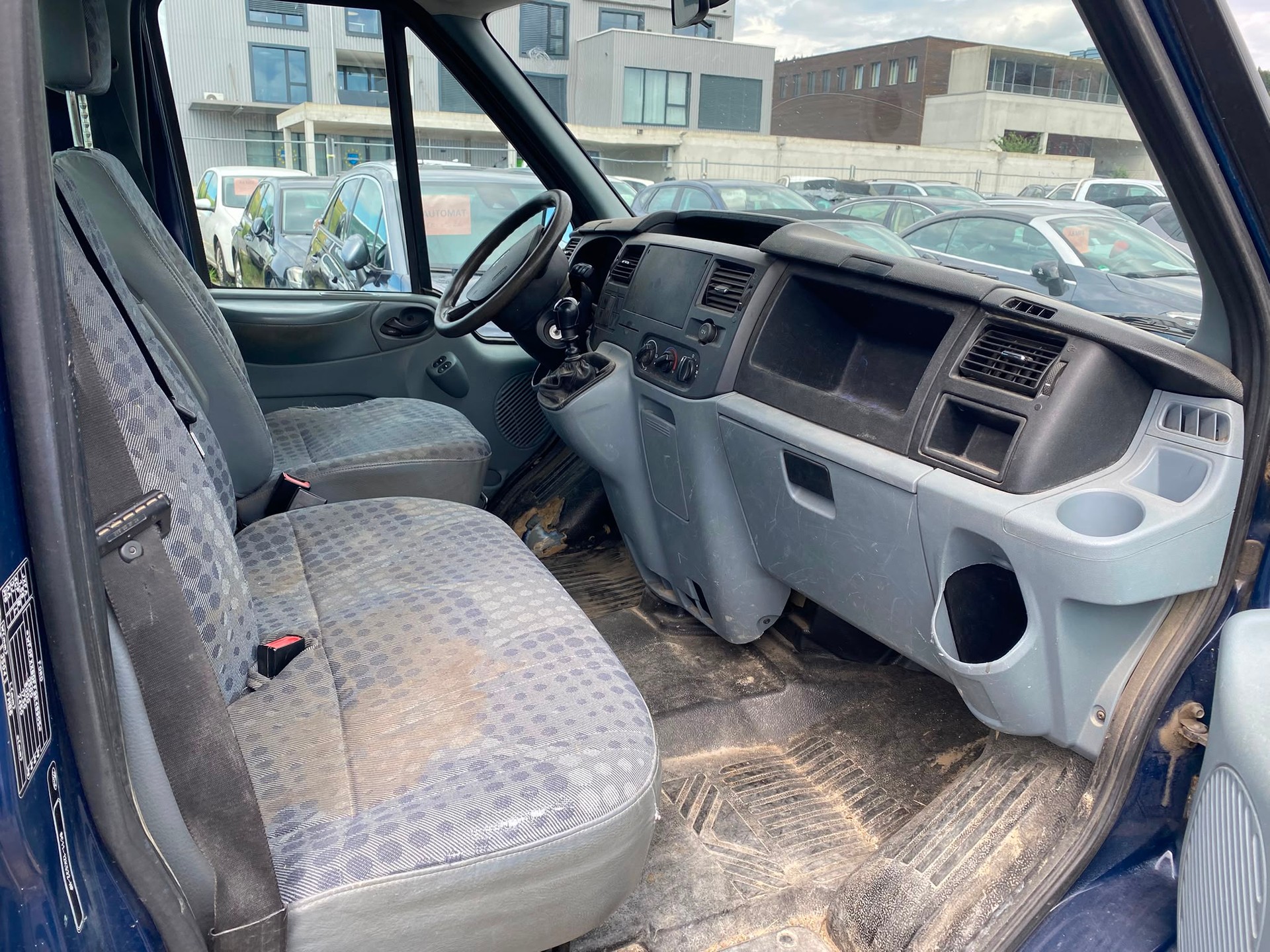 FORD Transit 2.4 TDCi 350 L-image-8