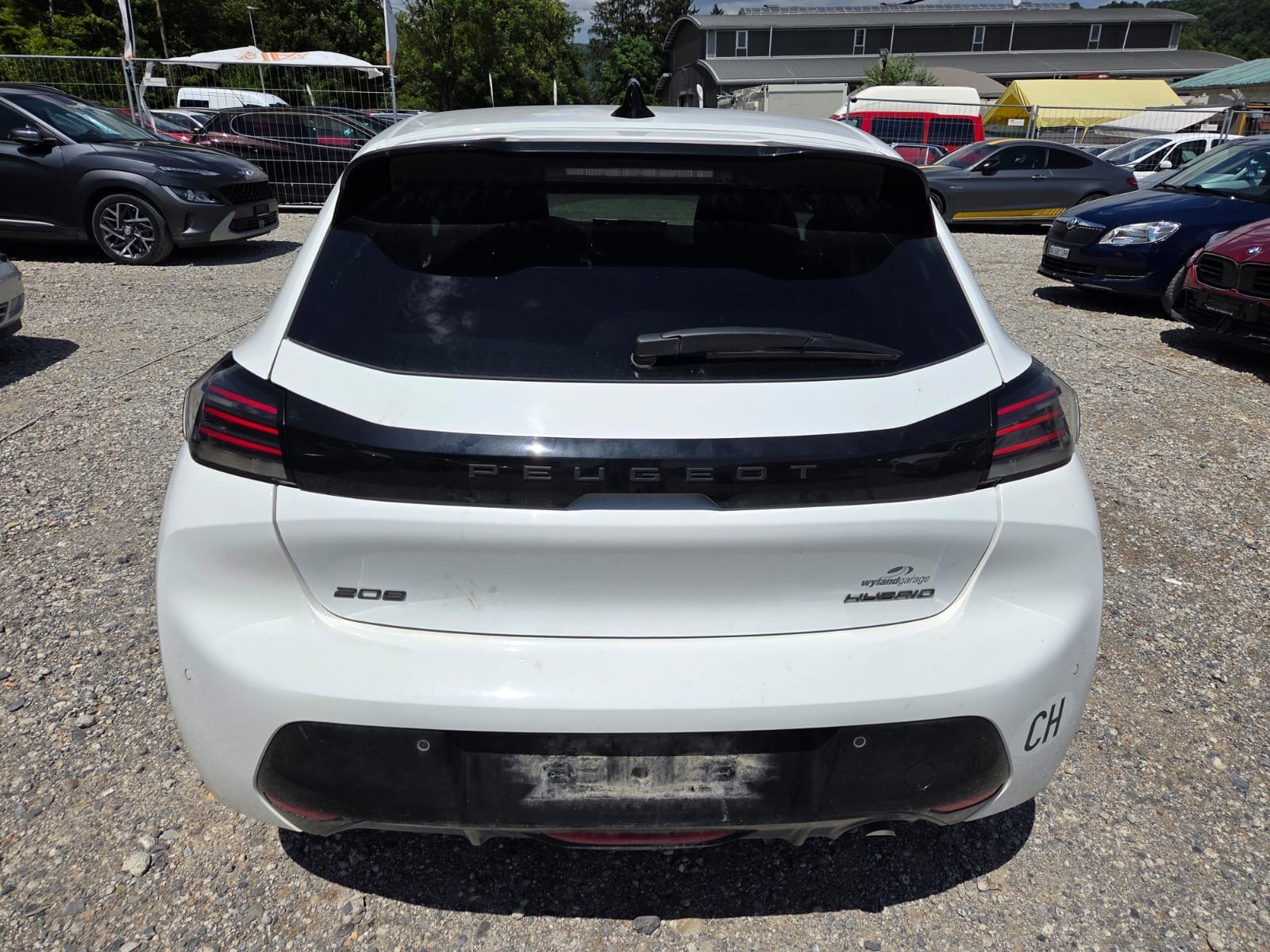 PEUGEOT 208 1.2 MHEV 110 Allure-image-5