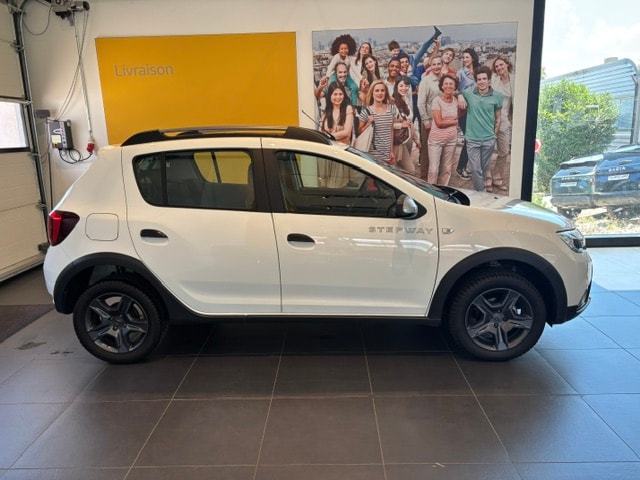 DACIA Sandero Tce 90 Stepway Unlimited-image-1