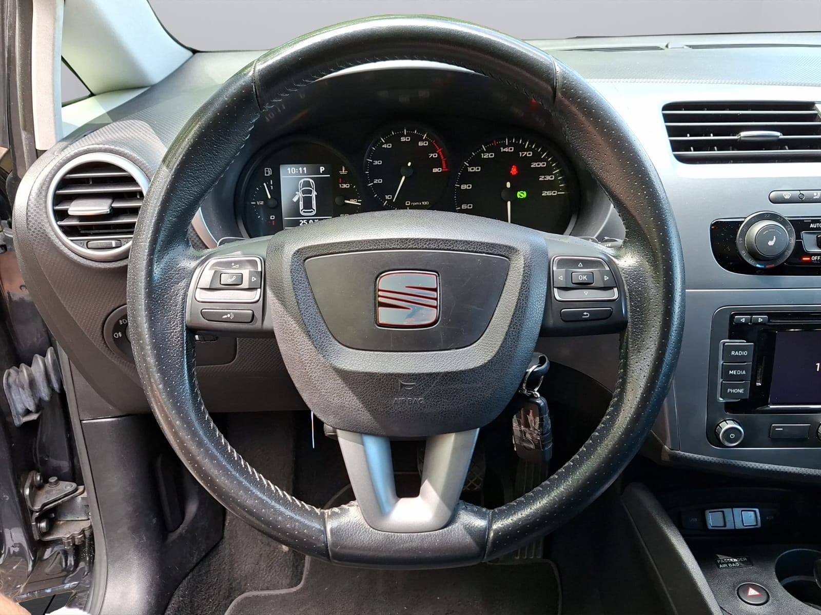 SEAT Leon 1.8 TSI Style DSG-image-11