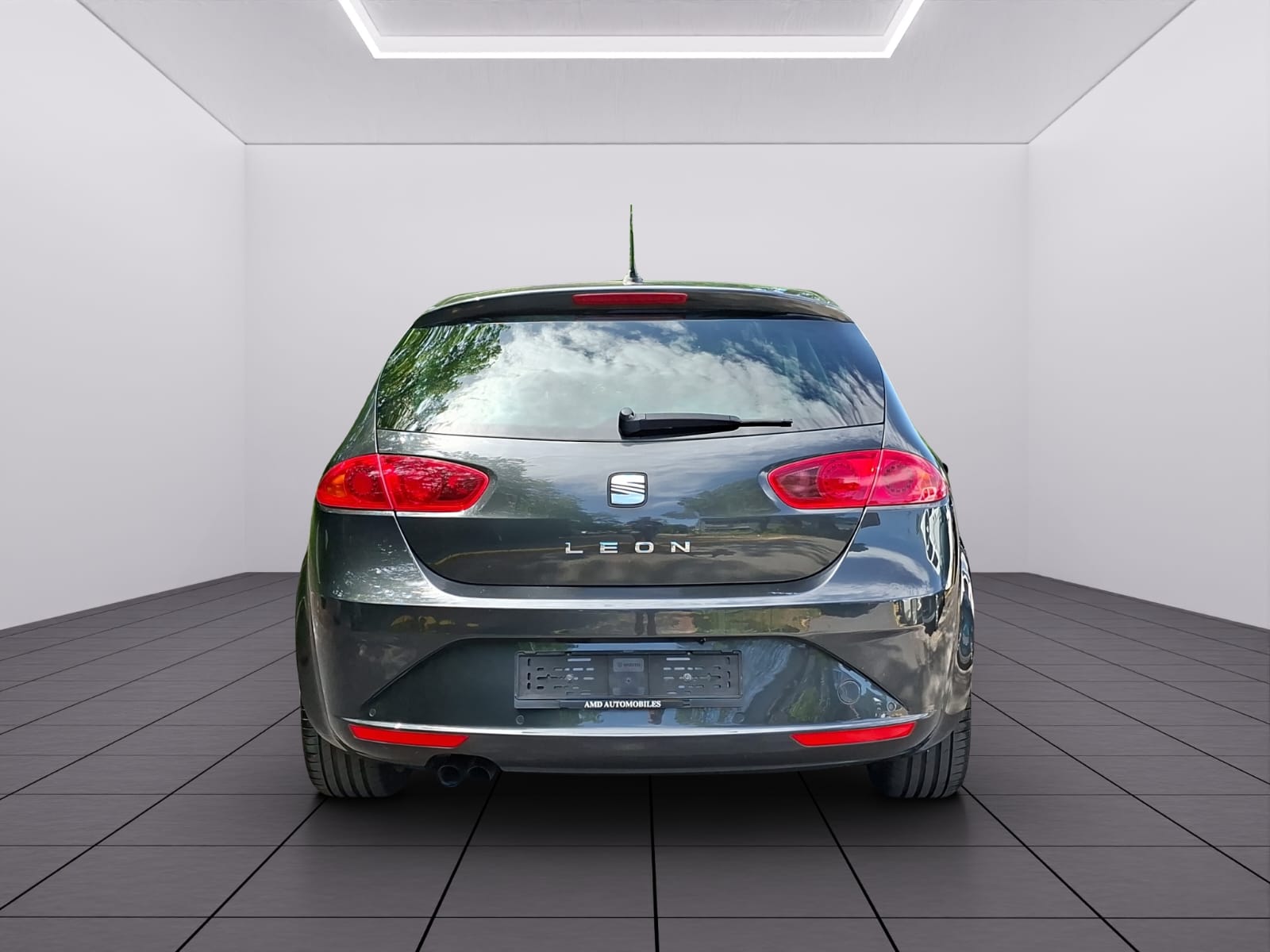 SEAT Leon 1.8 TSI Style DSG-image-5