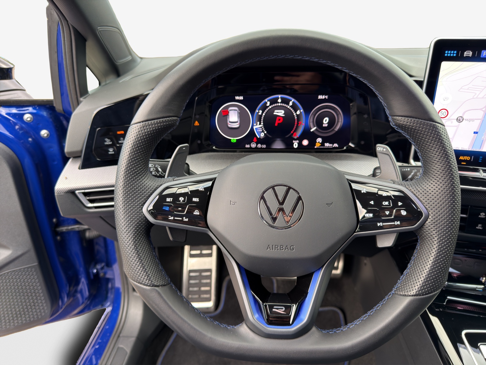 VW Golf 2.0 TSI R DSG 4 Motion-image-9
