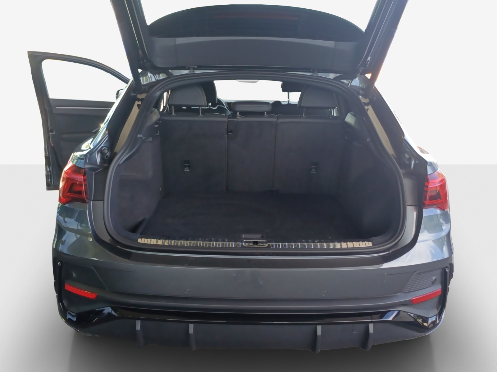 AUDI Q3 Sportback 35 TFSI S line Attraction S-tronic-image-12