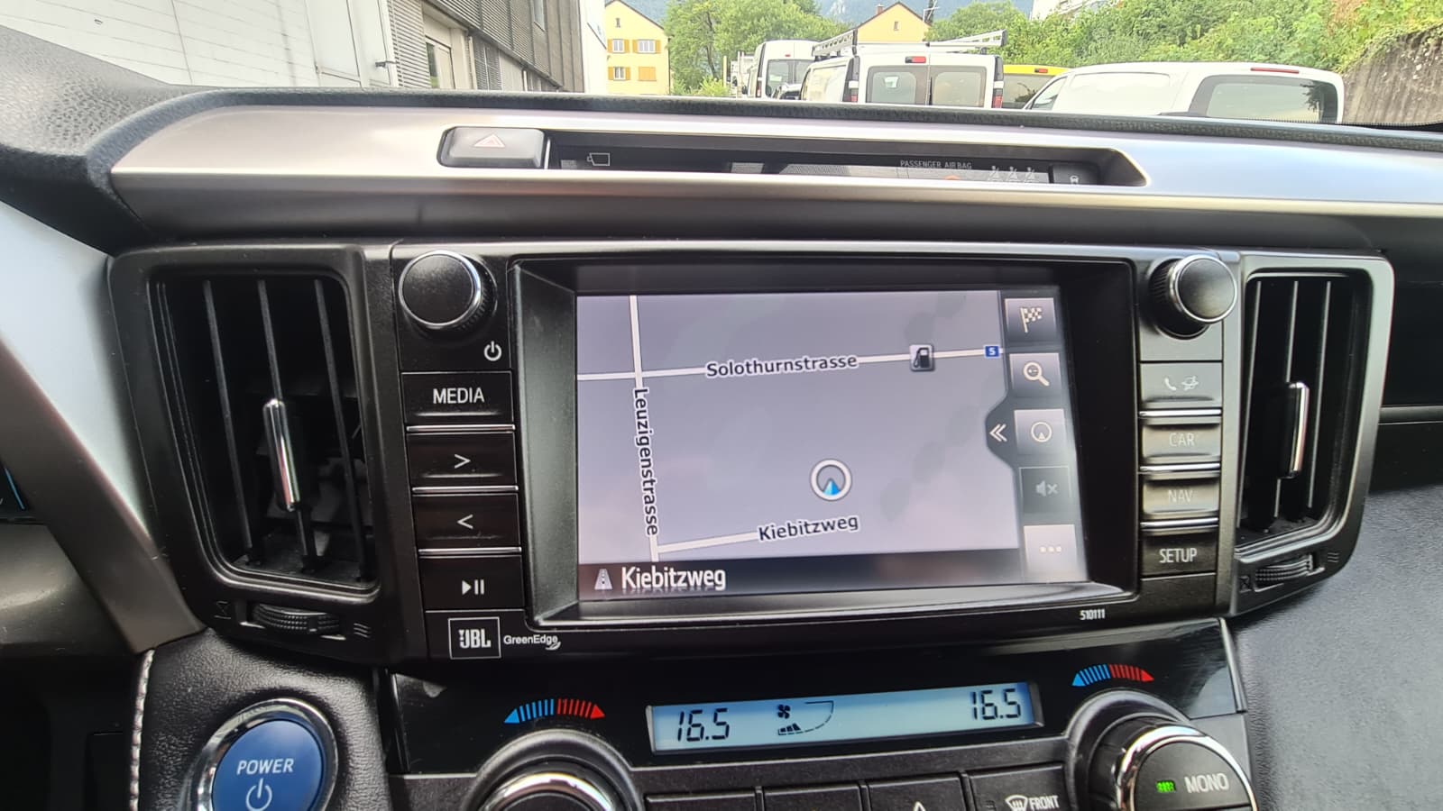 TOYOTA RAV-4 2.5 HSD Sol Premium e-CVT ** Voll-Leder ** Gr-Navi ** RF-Kamera ** Abstandsregelsysteme ** Sitzmemory ** Frisch Ab MFK **-image-10