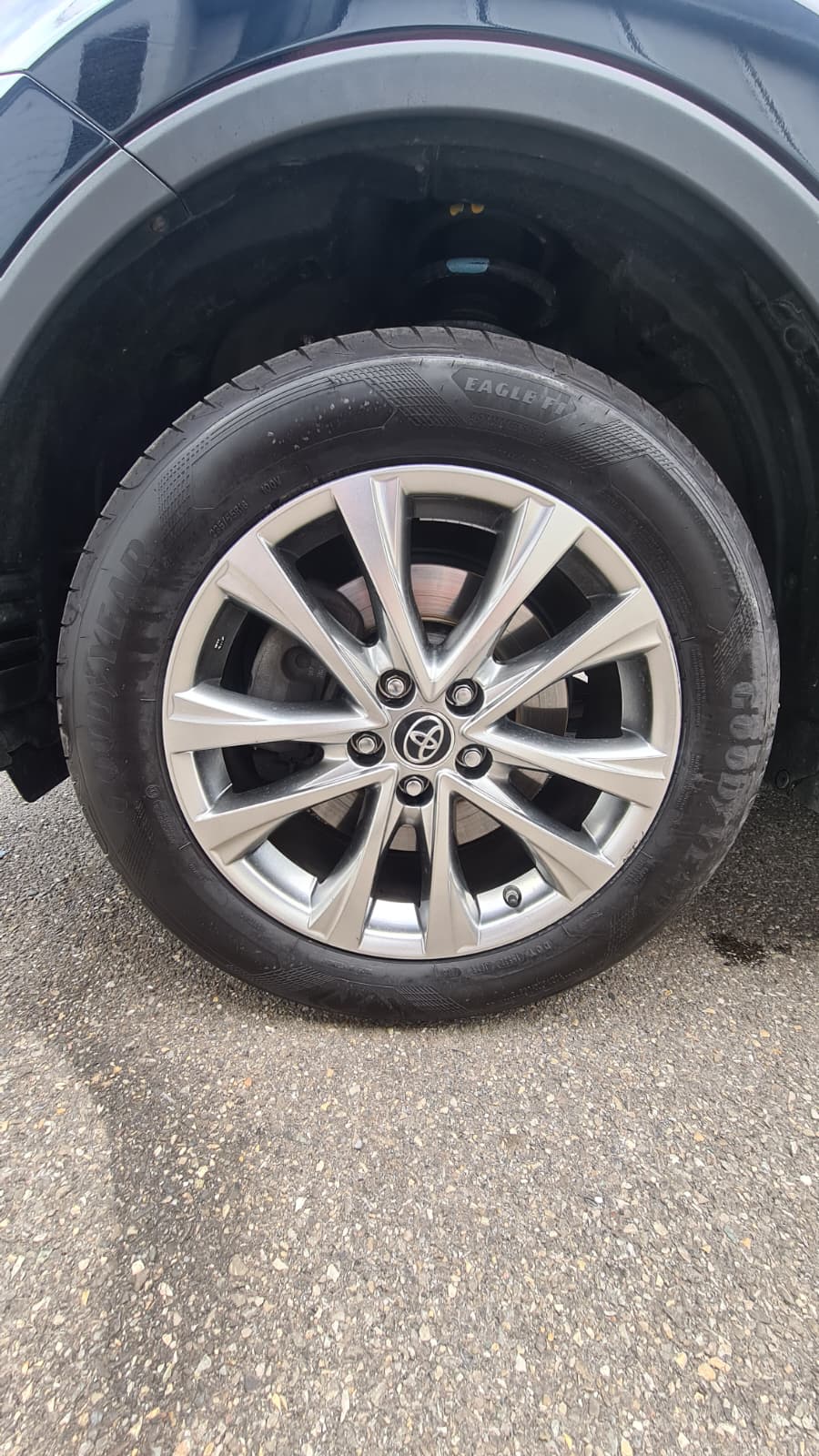 TOYOTA RAV-4 2.5 HSD Sol Premium e-CVT ** Voll-Leder ** Gr-Navi ** RF-Kamera ** Abstandsregelsysteme ** Sitzmemory ** Frisch Ab MFK **-image-16