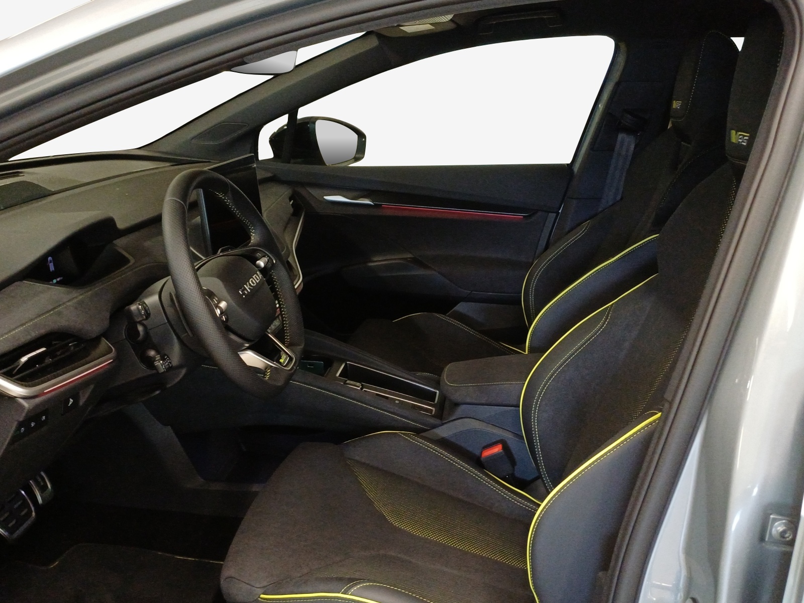 SKODA Elroq RS 4x4-image-7