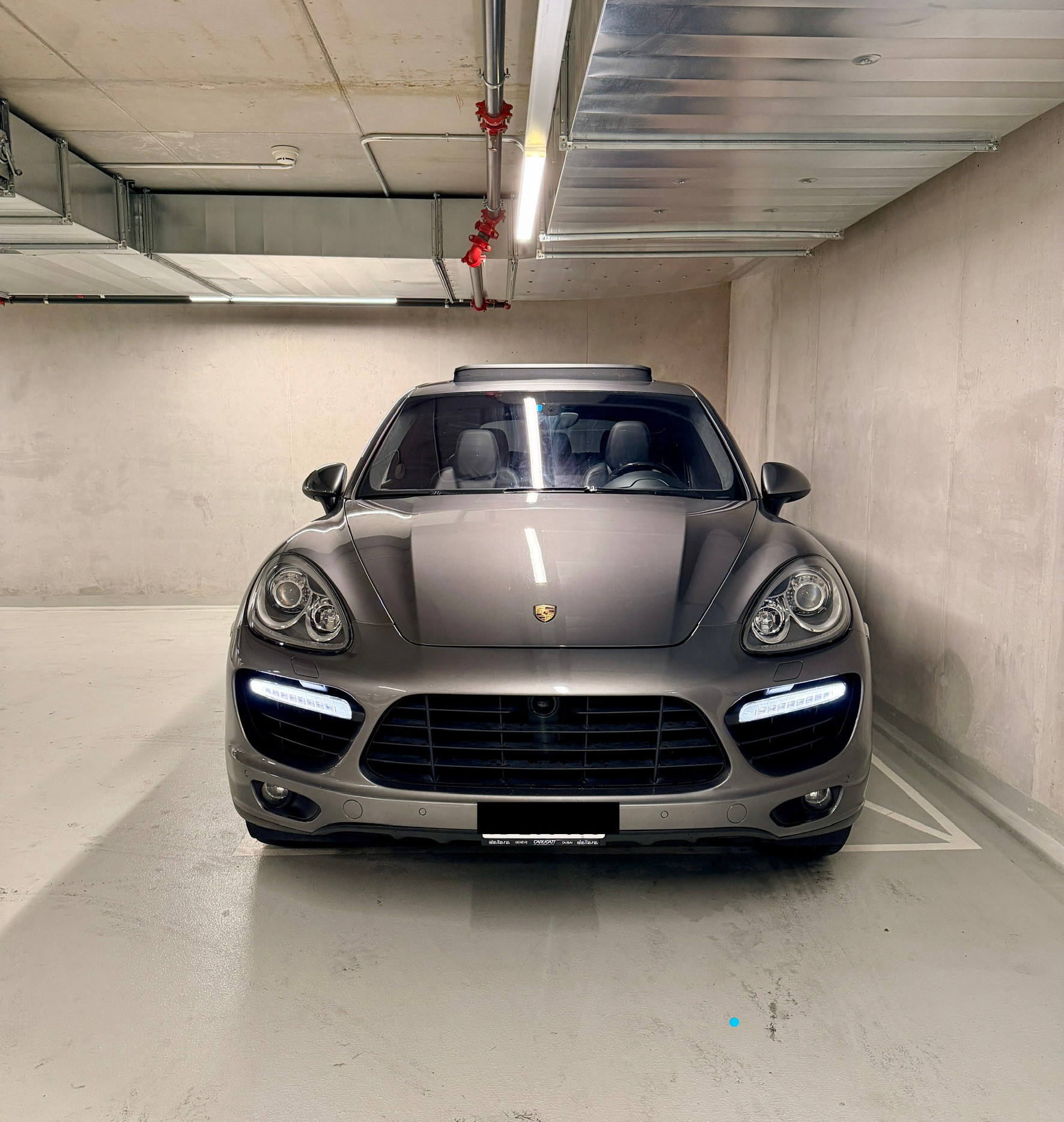 PORSCHE Cayenne Turbo-image-7
