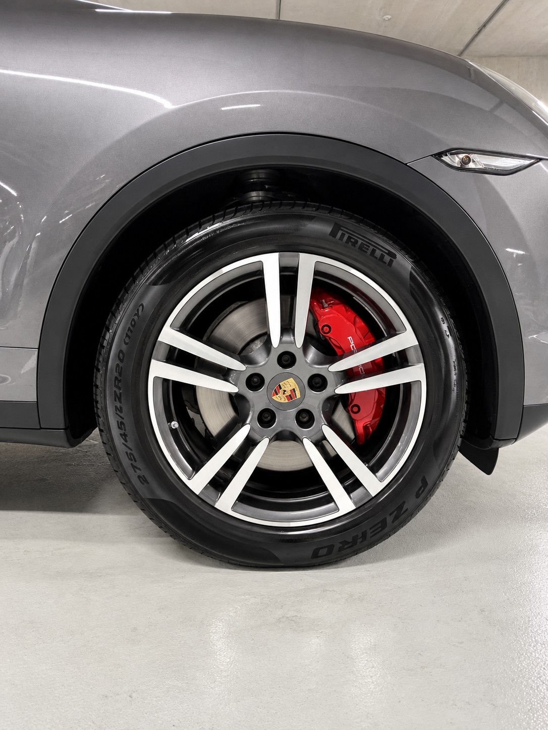 PORSCHE Cayenne Turbo-image-26