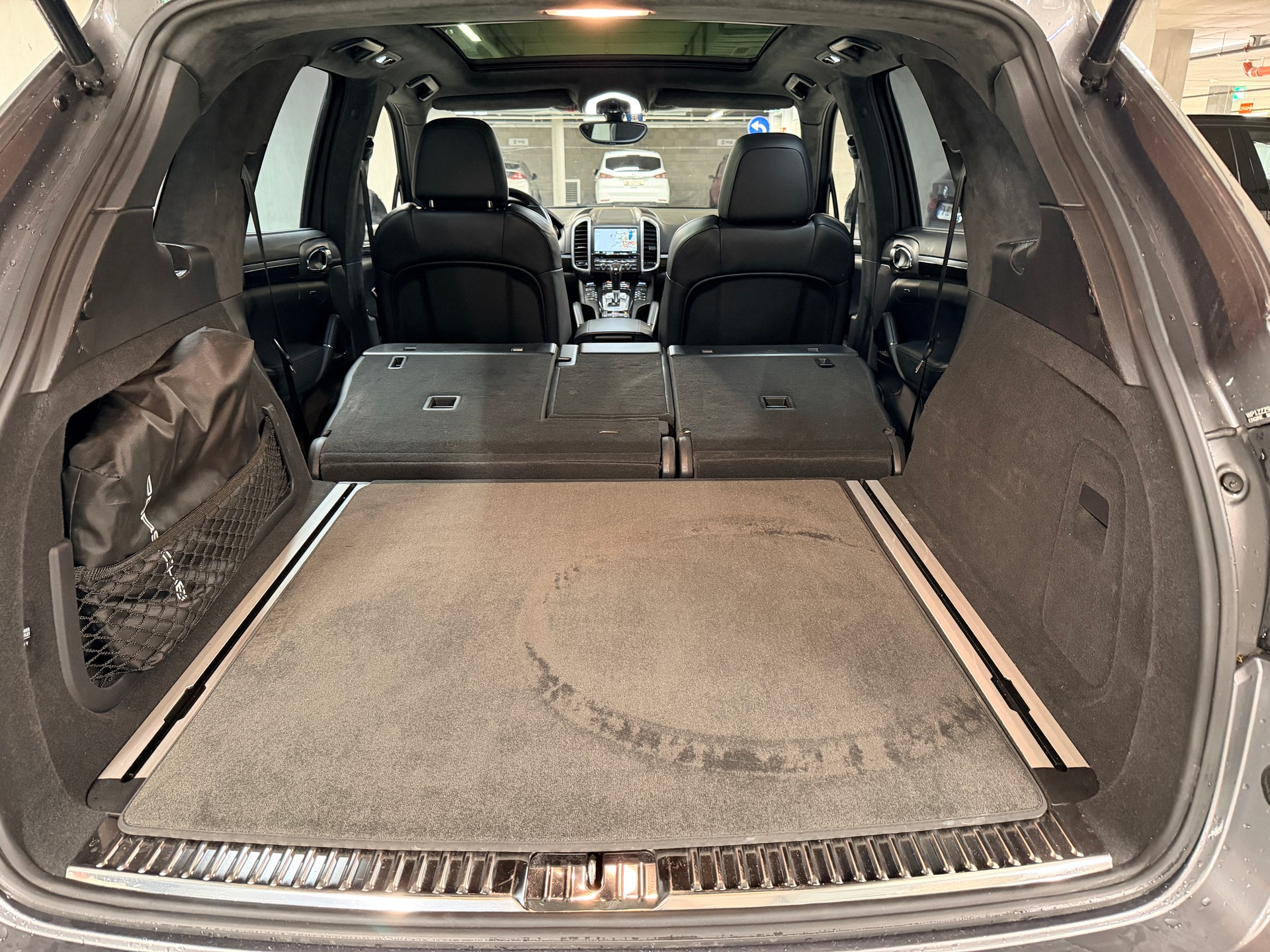 PORSCHE Cayenne Turbo-image-18