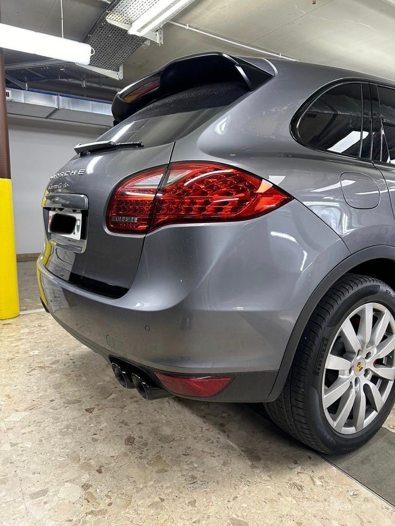PORSCHE Cayenne Turbo-image-6