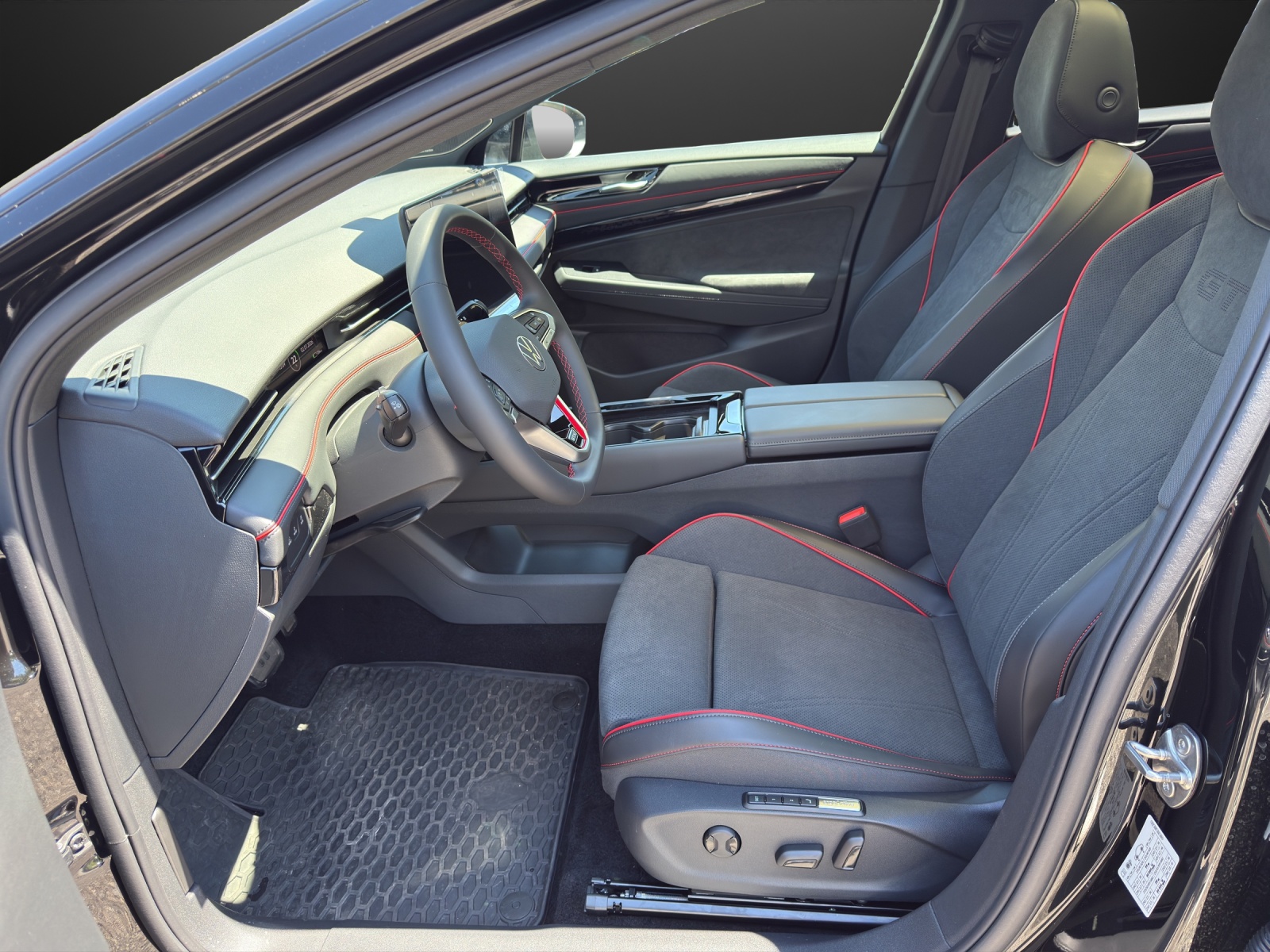 VW ID.7 Tourer GTX 86 kWh GTX 4 Motion-image-7