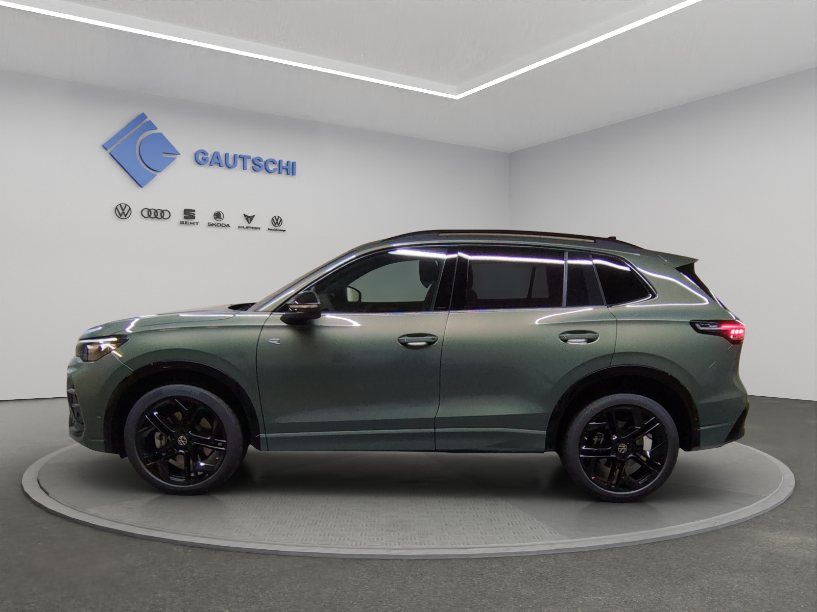 VW Tiguan 2.0 TSI DSG R-Line Plus 4Motion-image-1