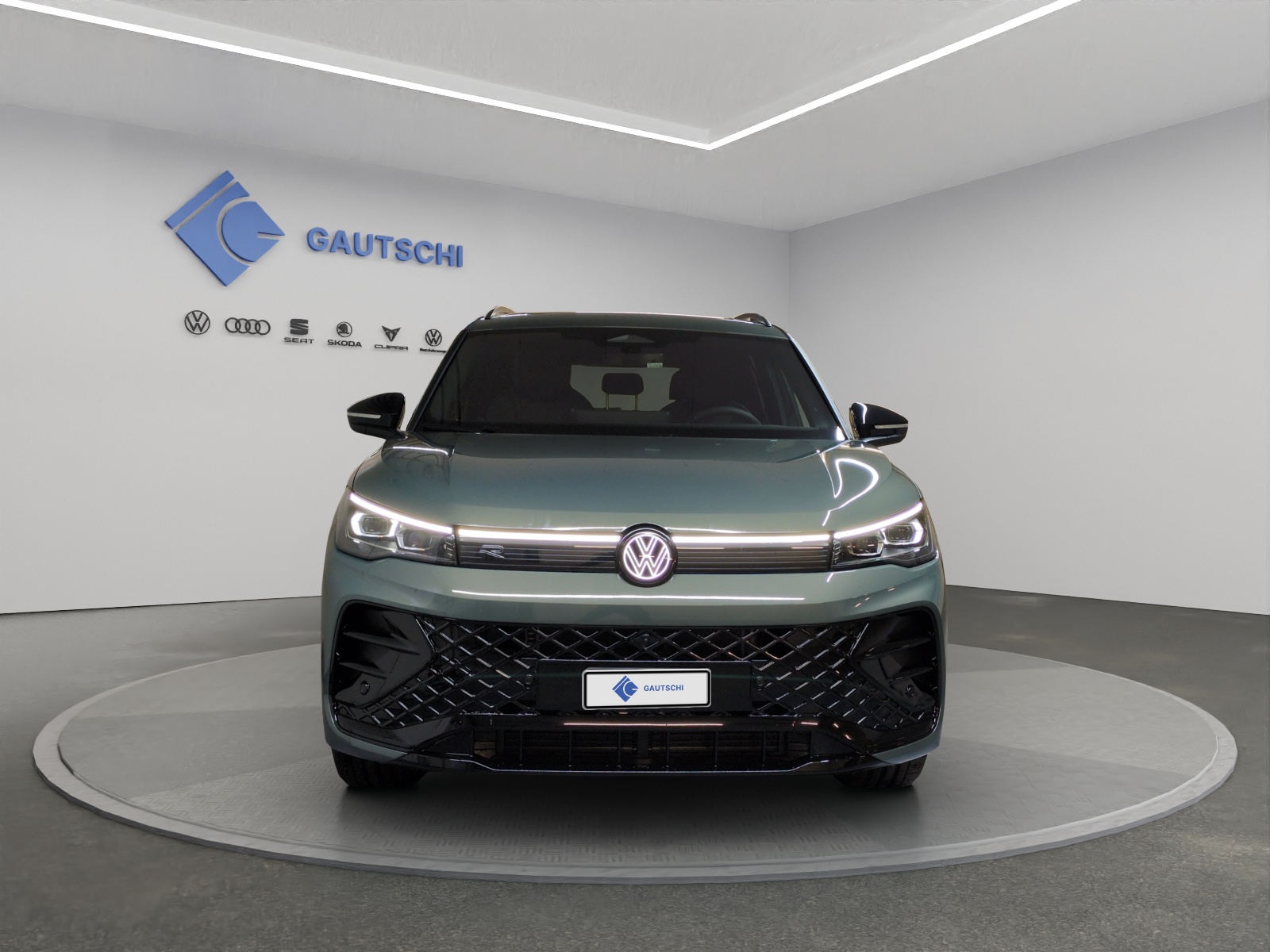 VW Tiguan 2.0 TSI DSG R-Line Plus 4Motion-image-4